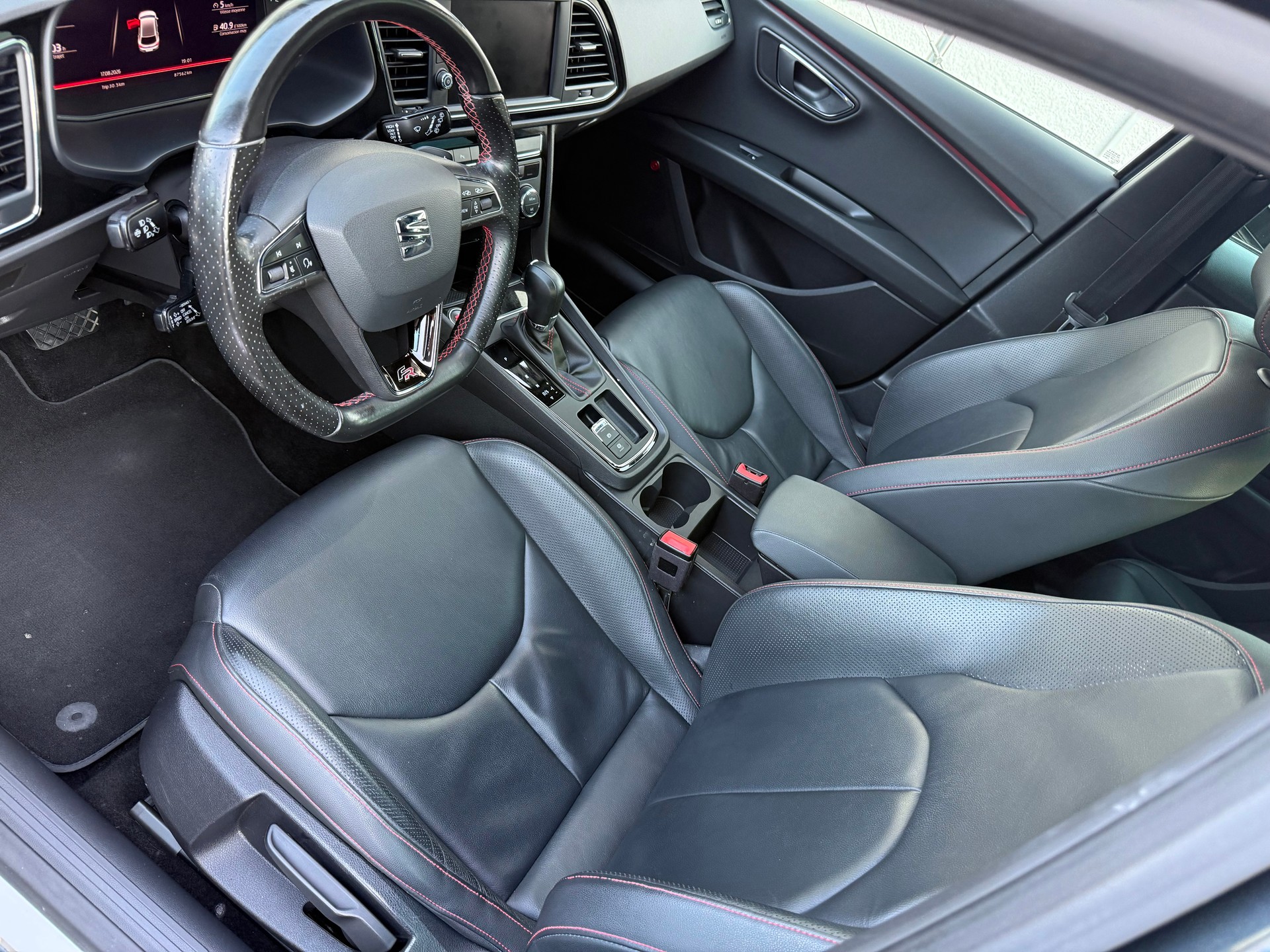 SEAT Leon 1.5 TSI EVO FR ACT FR DSG-image-10