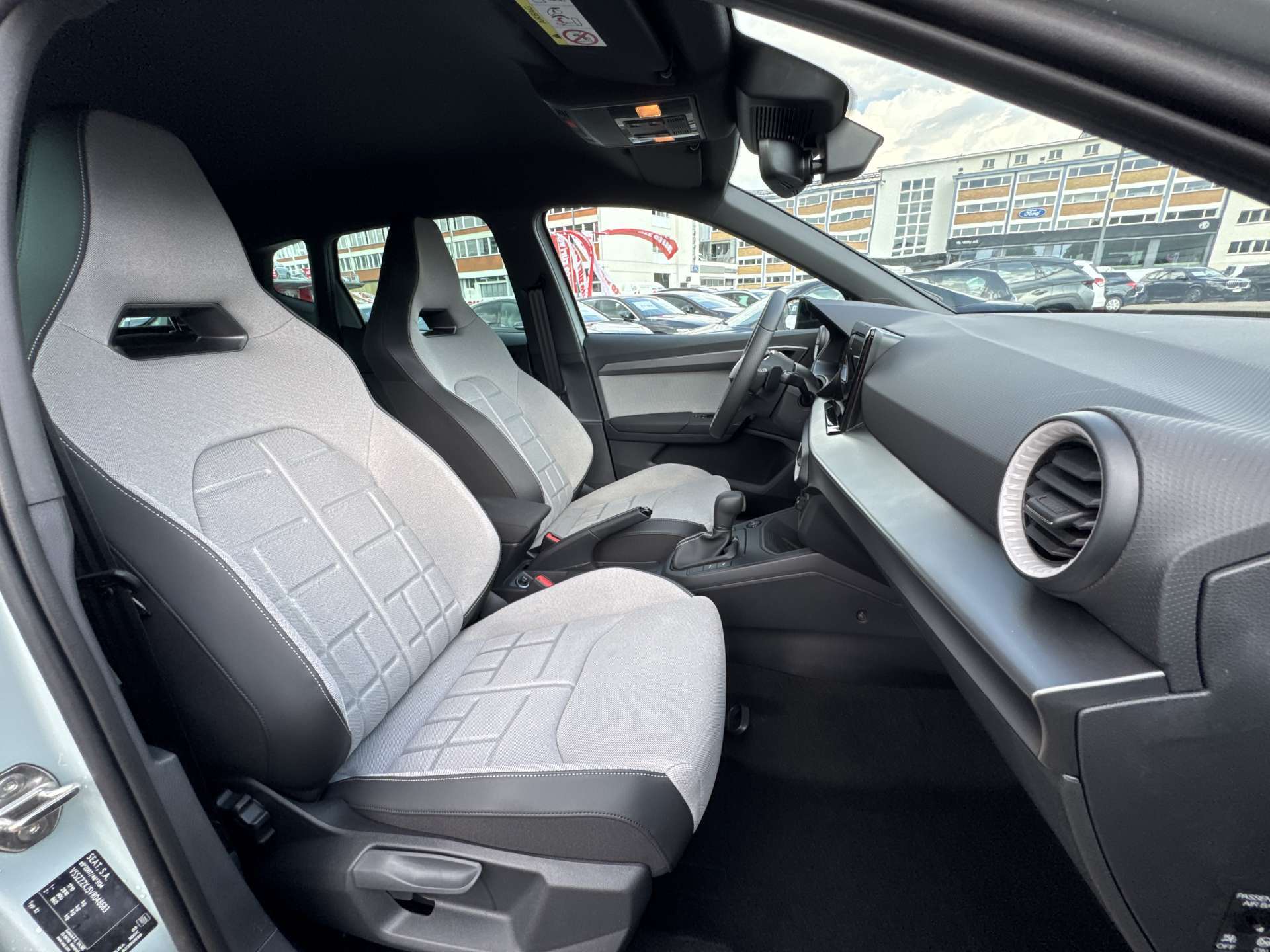 SEAT Arona 1.0 TSi Eco FR DSG-Automat-image-12