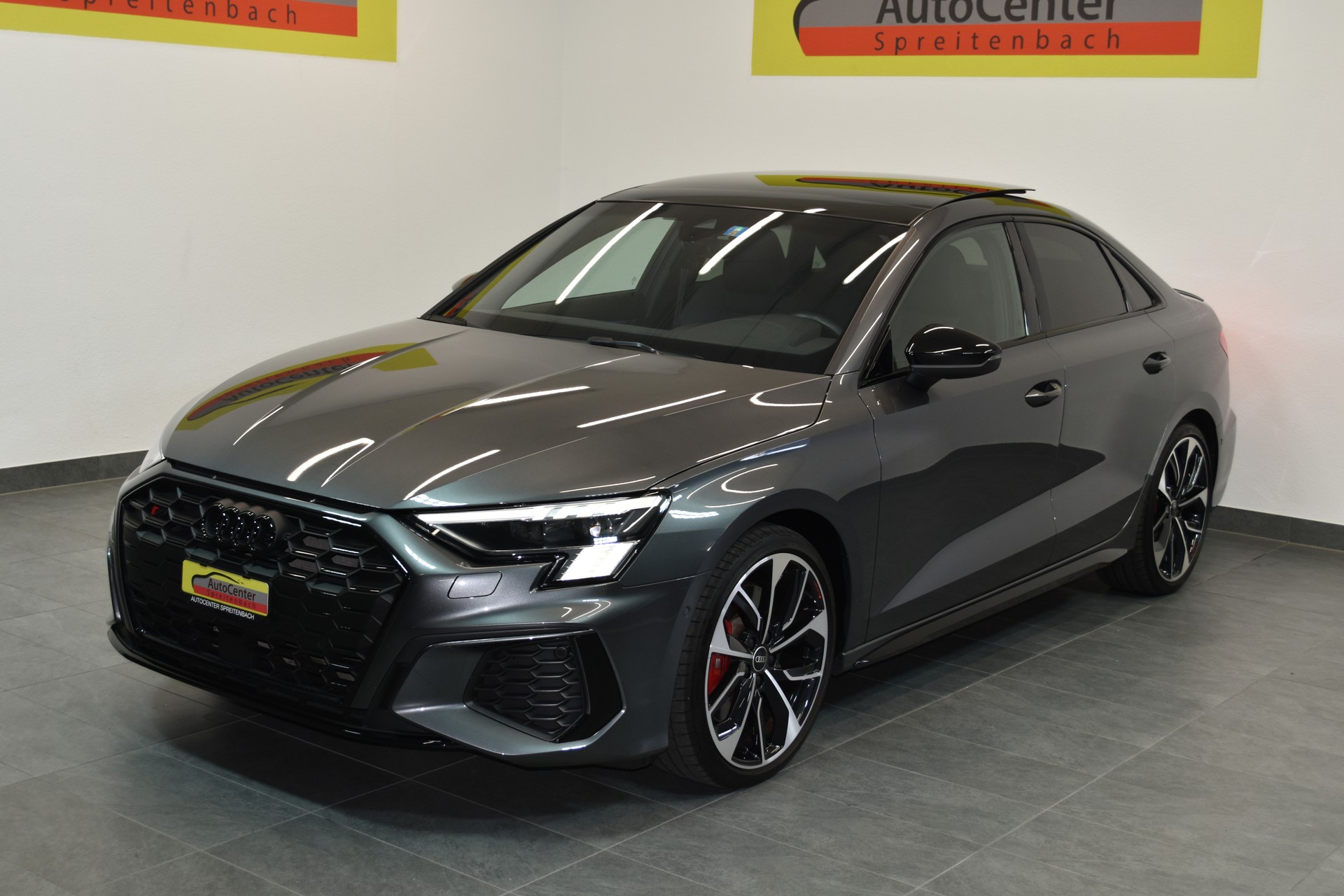 AUDI S3 Limousine 2.0 TFSI quattro S-tronic-image-1