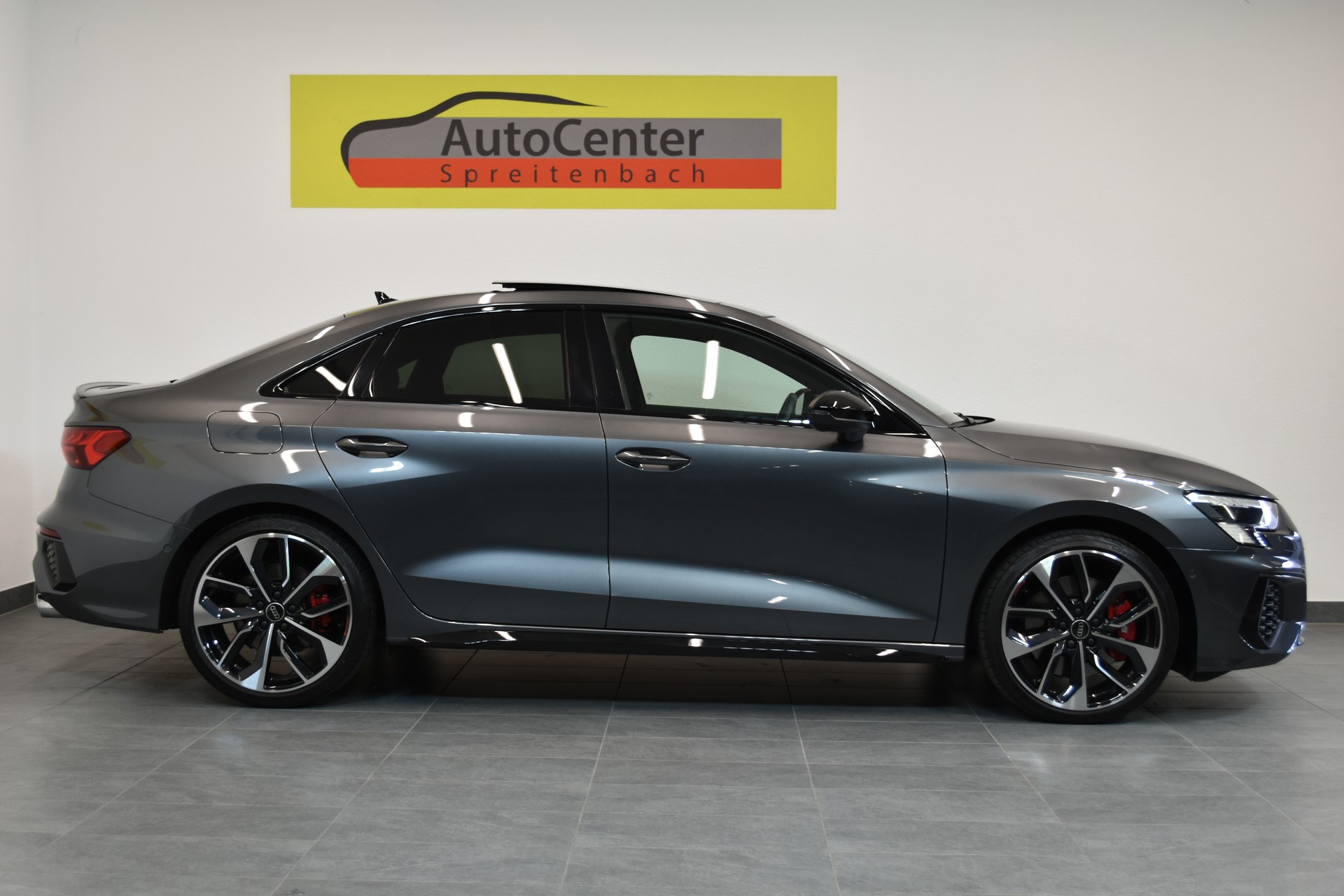 AUDI S3 Limousine 2.0 TFSI quattro S-tronic-image-13