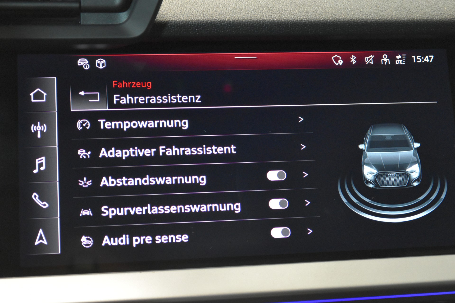 AUDI S3 Limousine 2.0 TFSI quattro S-tronic-image-7
