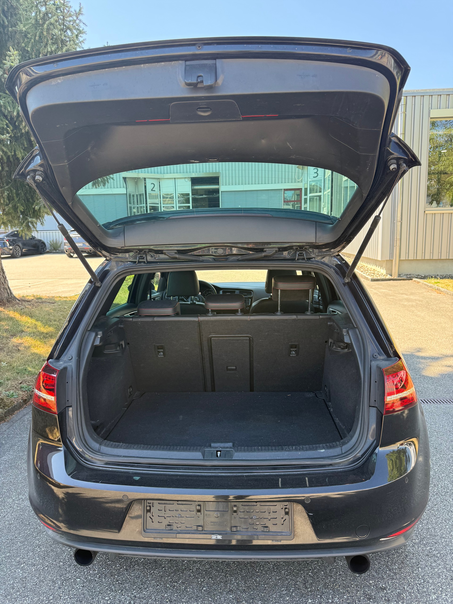VW Golf 2.0 TSI GTI Performance DSG-image-12