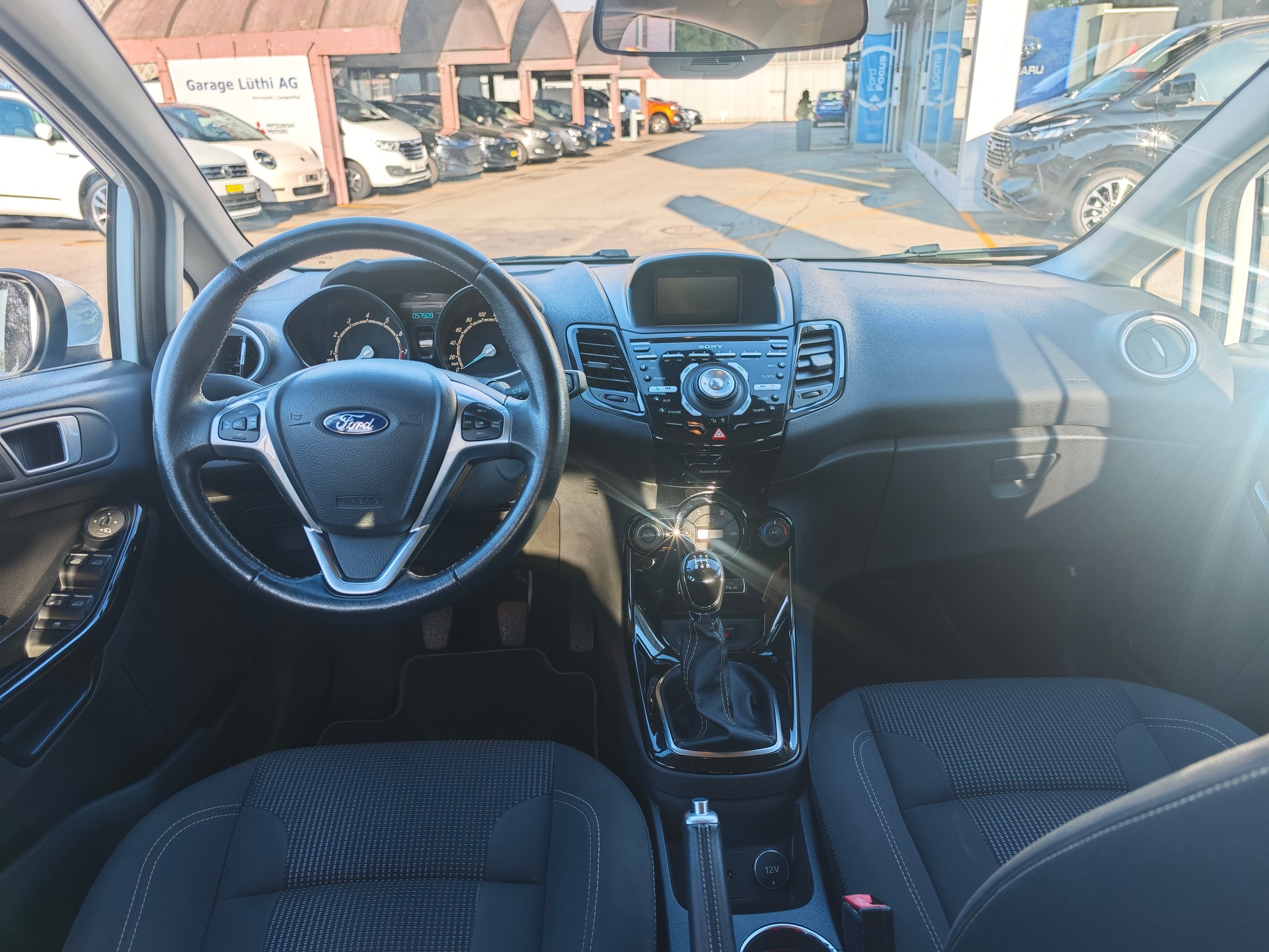 FORD Fiesta 1.0 SCTi Titanium-image-9