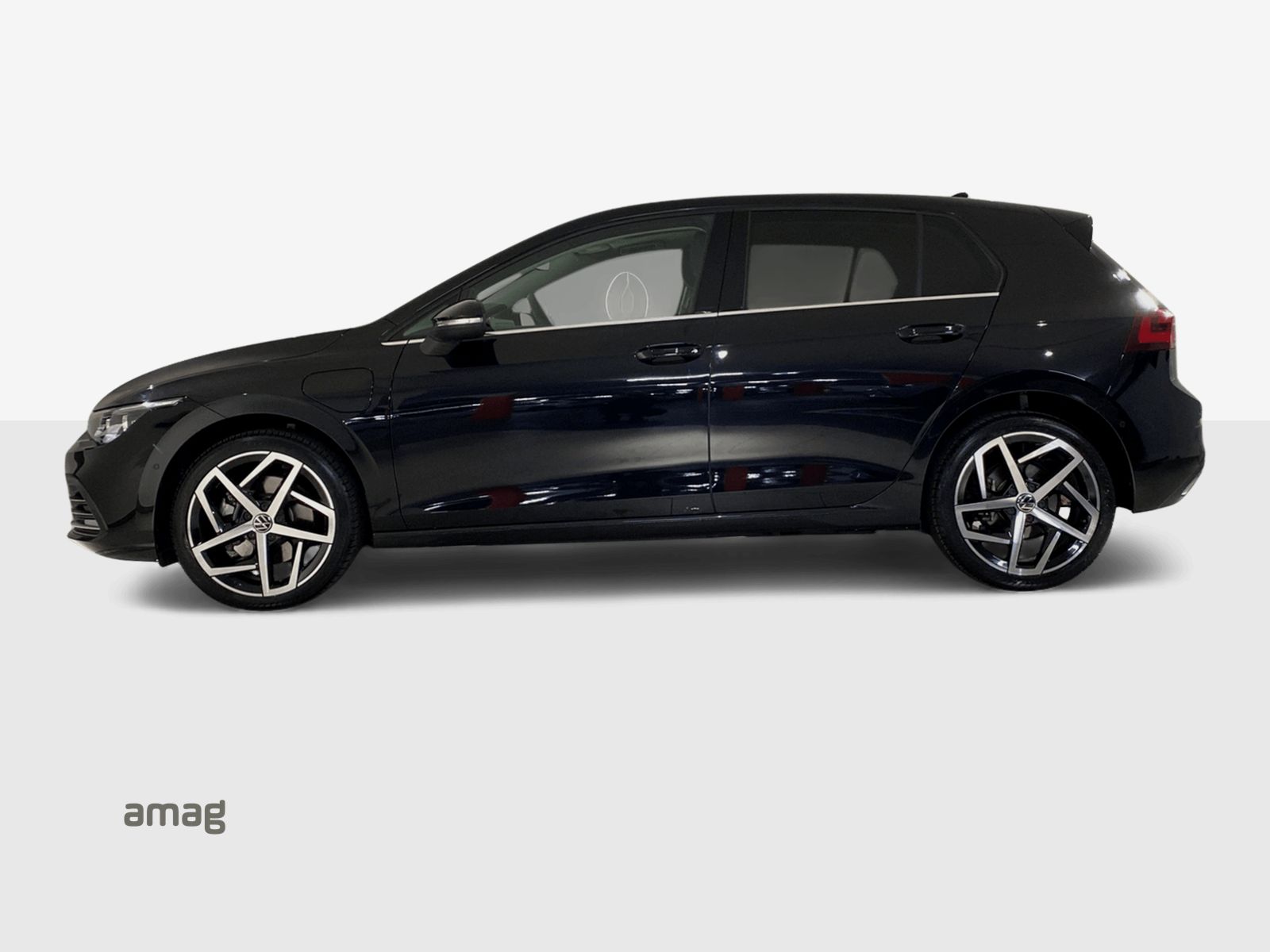 VW Golf Style PHEV-image-1