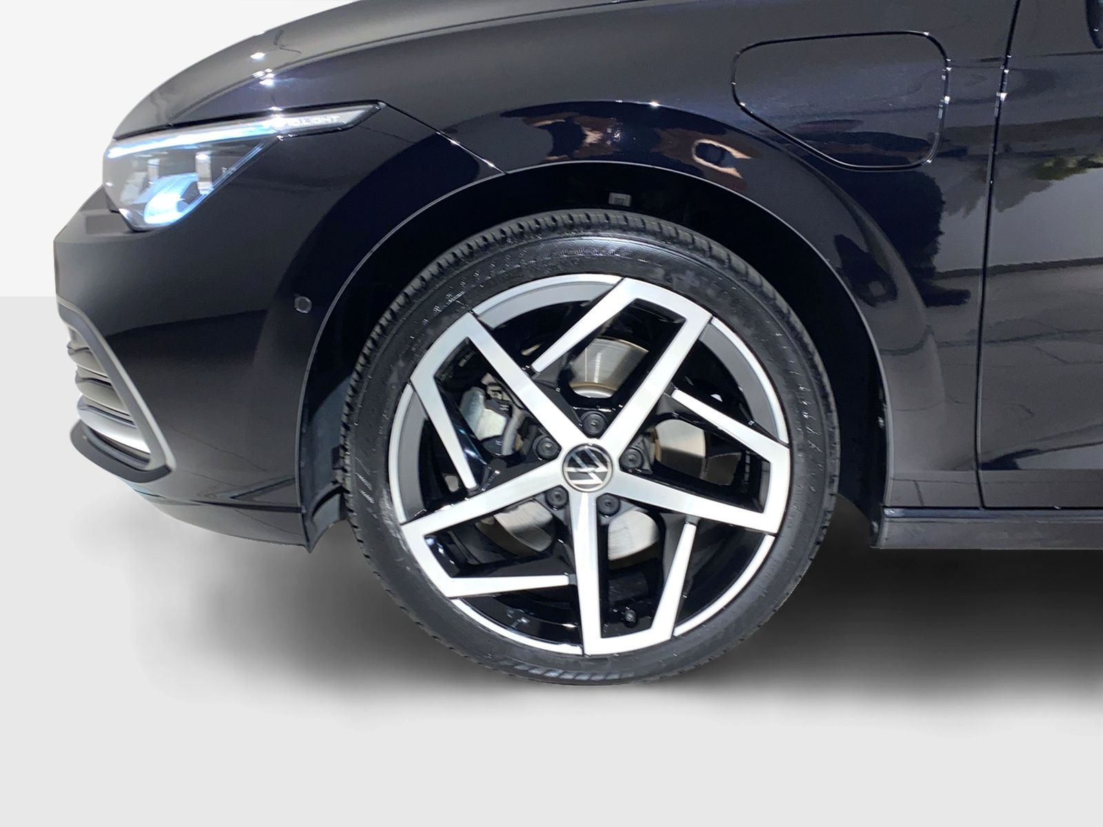 VW Golf Style PHEV-image-10