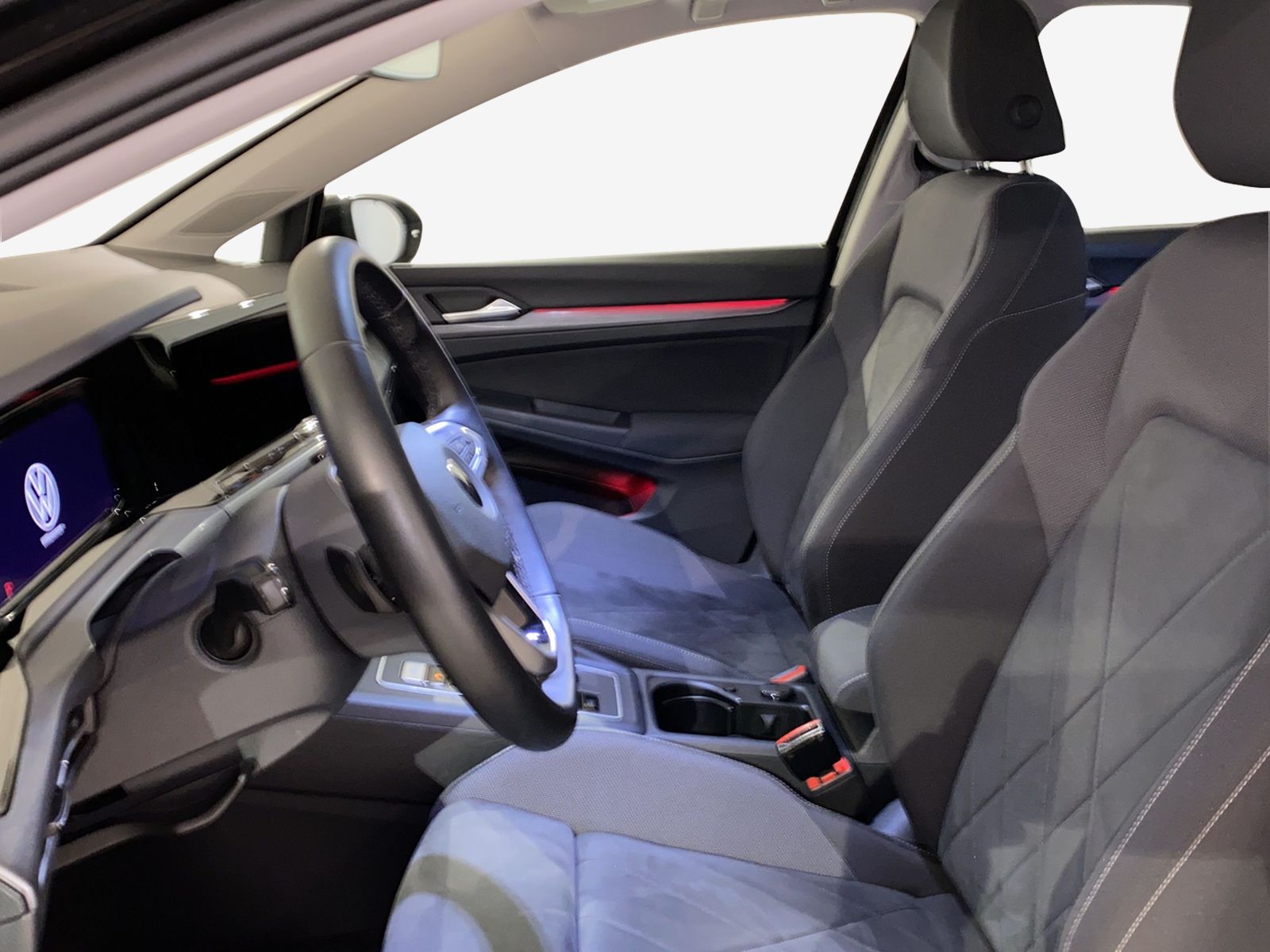 VW Golf Style PHEV-image-4