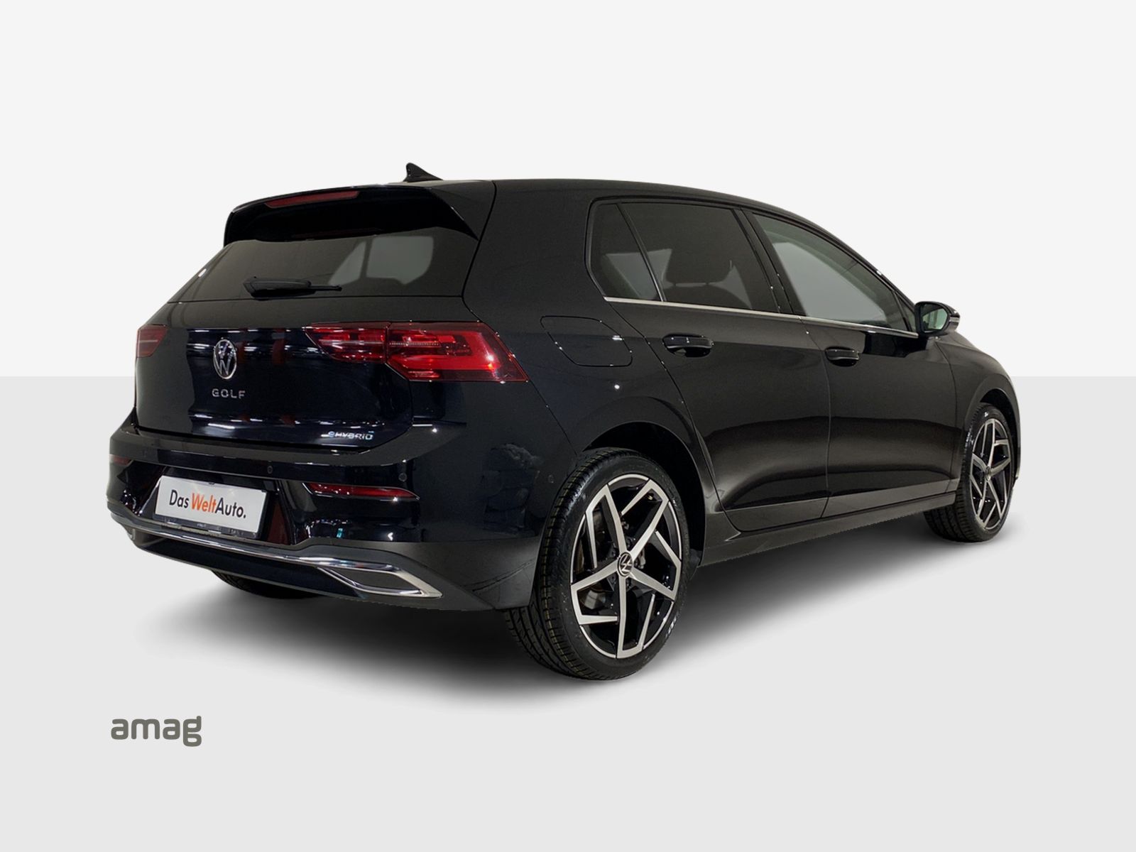 VW Golf Style PHEV-image-3