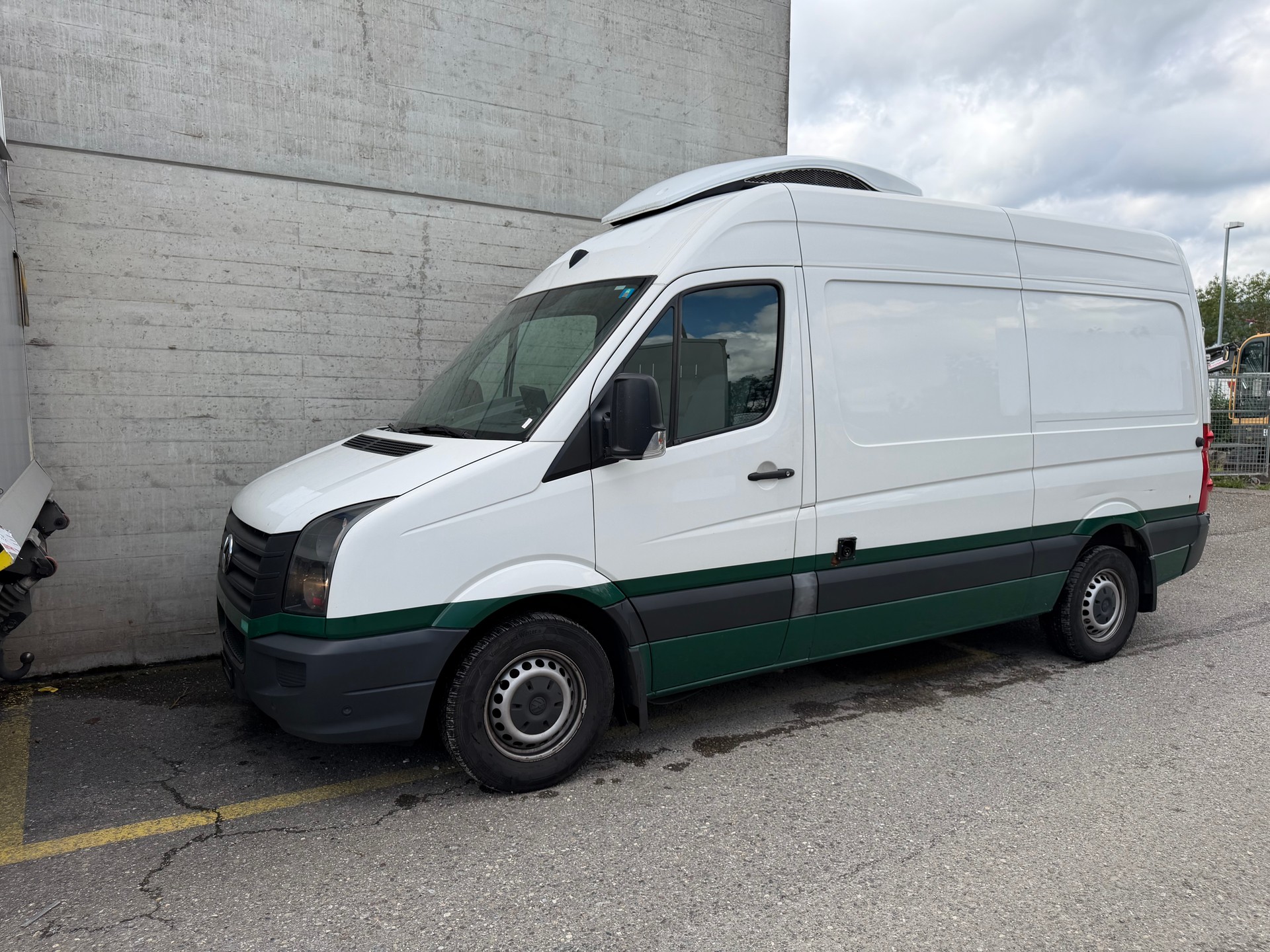 VW Crafter 35L 2.0 TDI-image-0