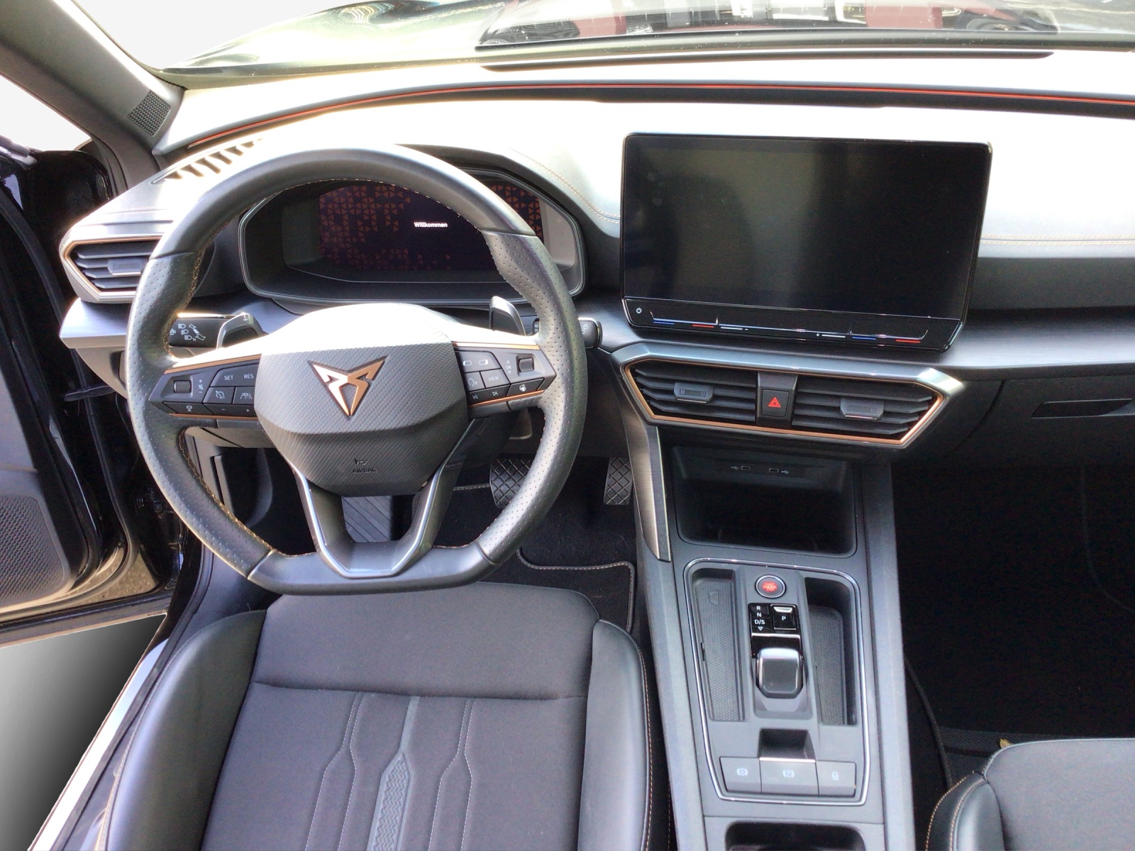 CUPRA Formentor 1.5 TSI Inicio DSG-image-8