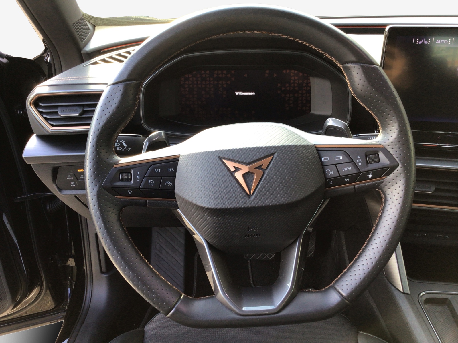 CUPRA Formentor 1.5 TSI Inicio DSG-image-9