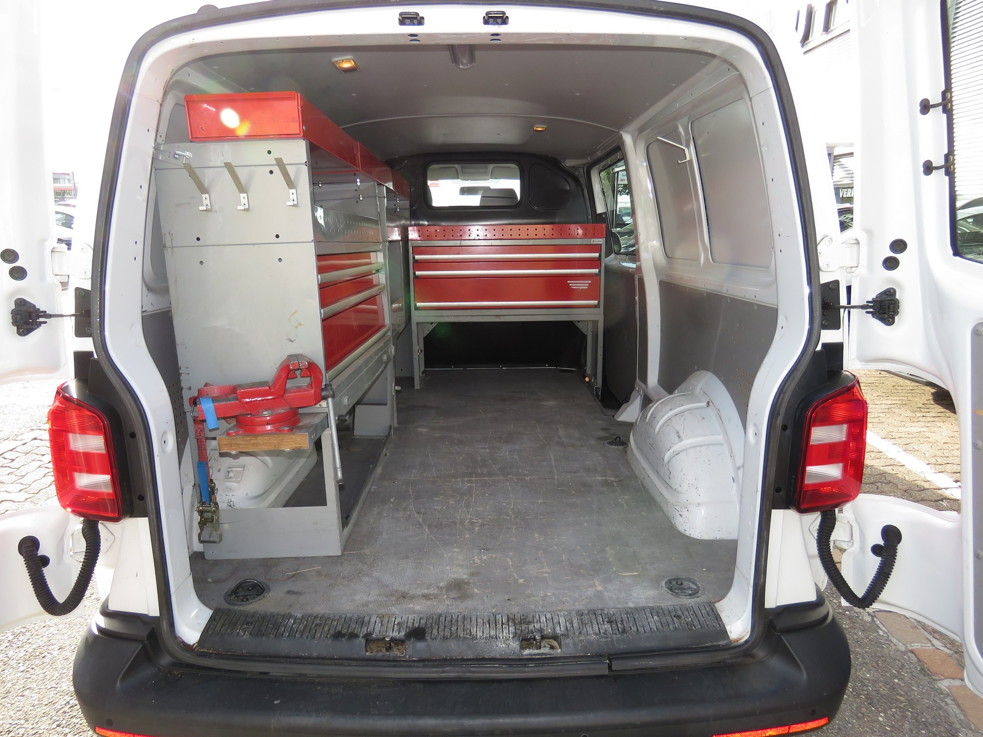 VW T6 2.0 TDI DSG-image-11