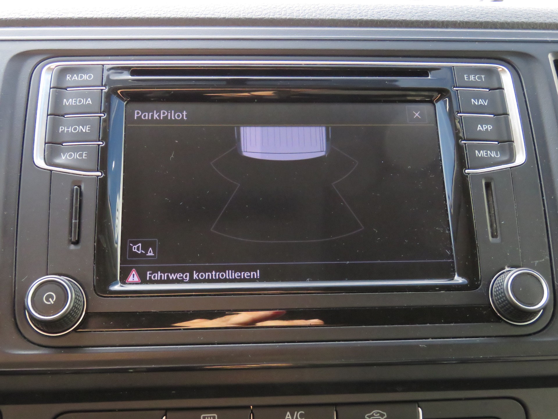 VW T6 2.0 TDI DSG-image-17