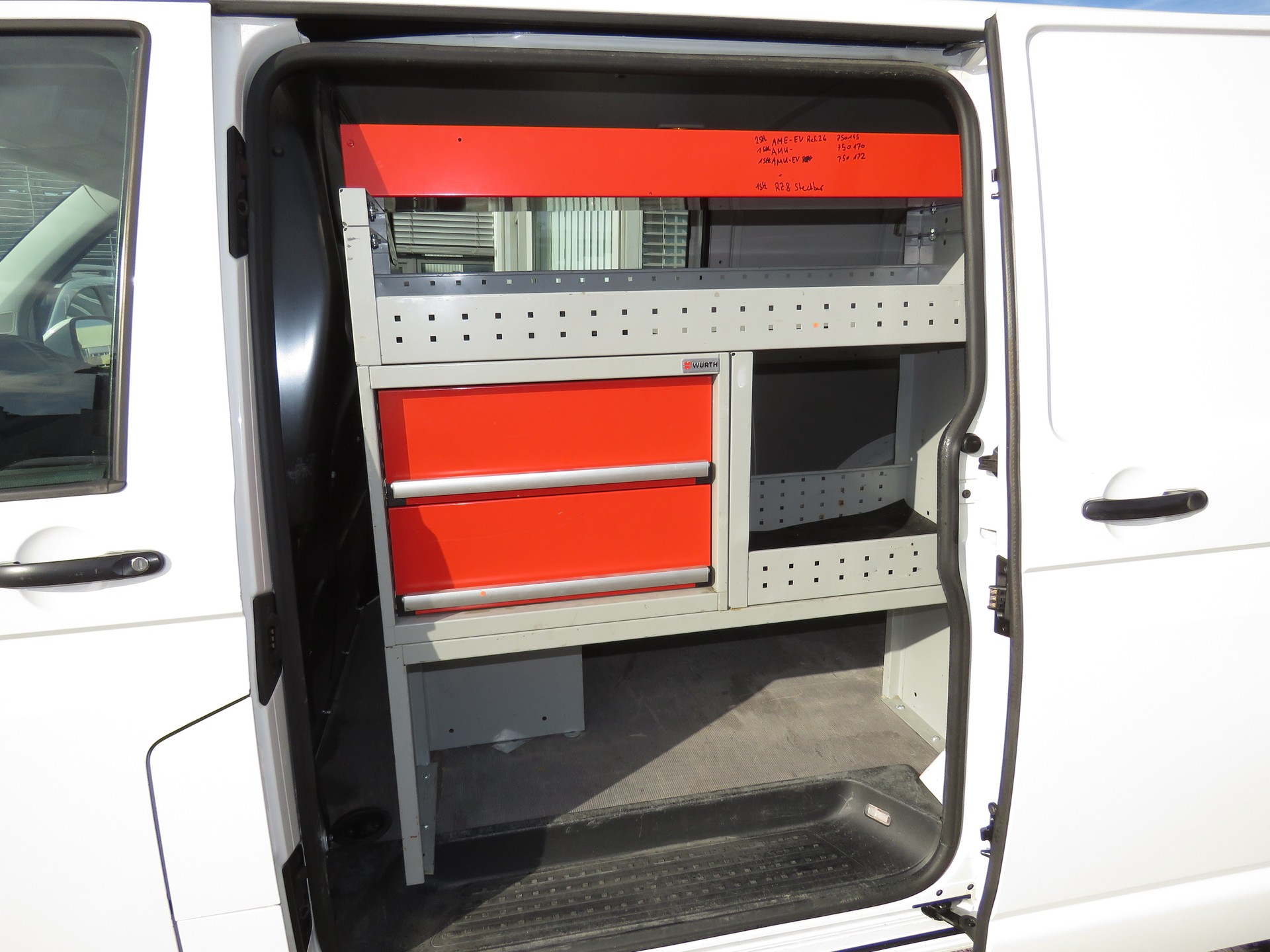 VW T6 2.0 TDI DSG-image-13