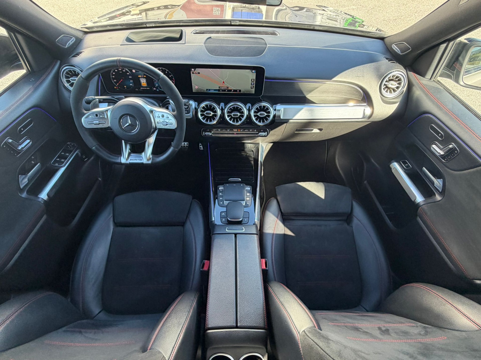 MERCEDES-BENZ GLB 35 AMG 4Matic 8G-Tronic Grey&Black Edition-image-8