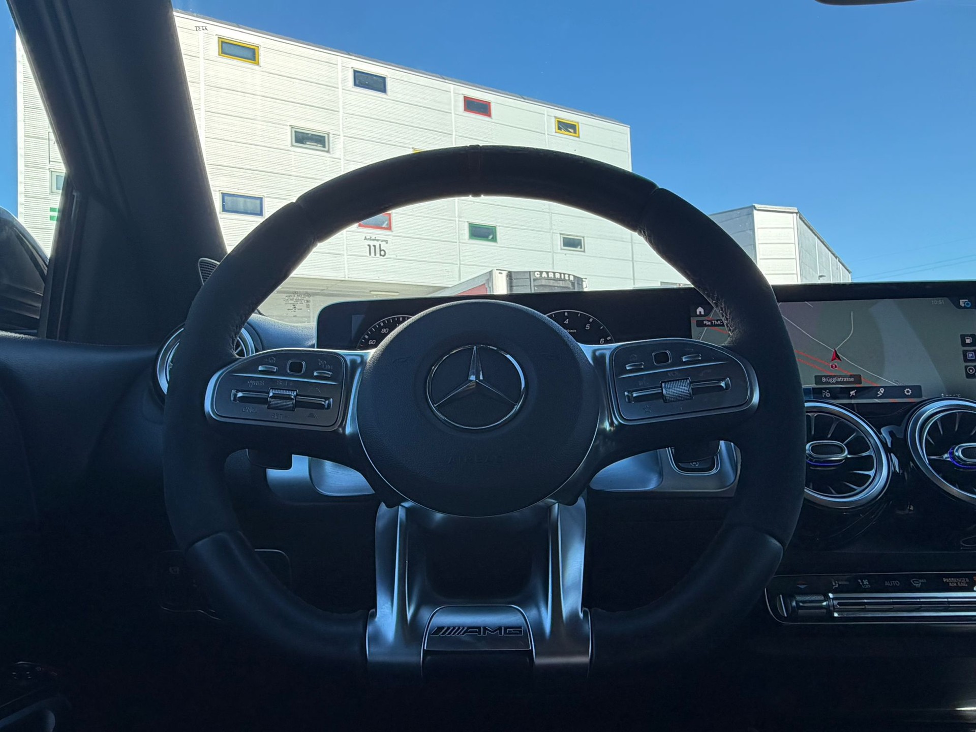 MERCEDES-BENZ GLB 35 AMG 4Matic 8G-Tronic Grey&Black Edition-image-9