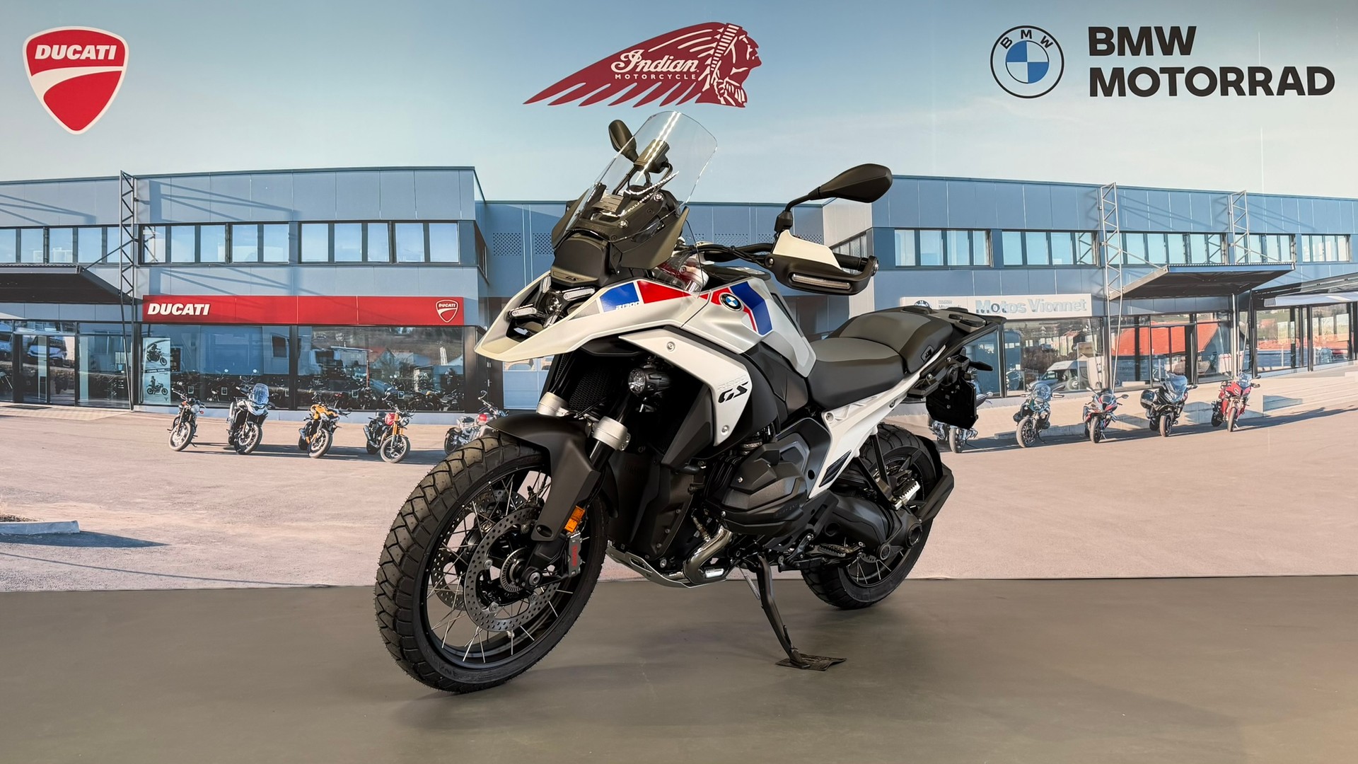 BMW R 1300 GS ASA ** Leasing à partir de 0.9%-showroom-element-1