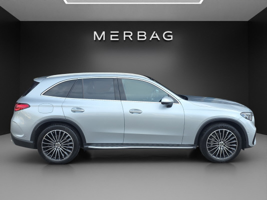 MERCEDES-BENZ GLC 220 d 4M 9G-Tronic-image-2