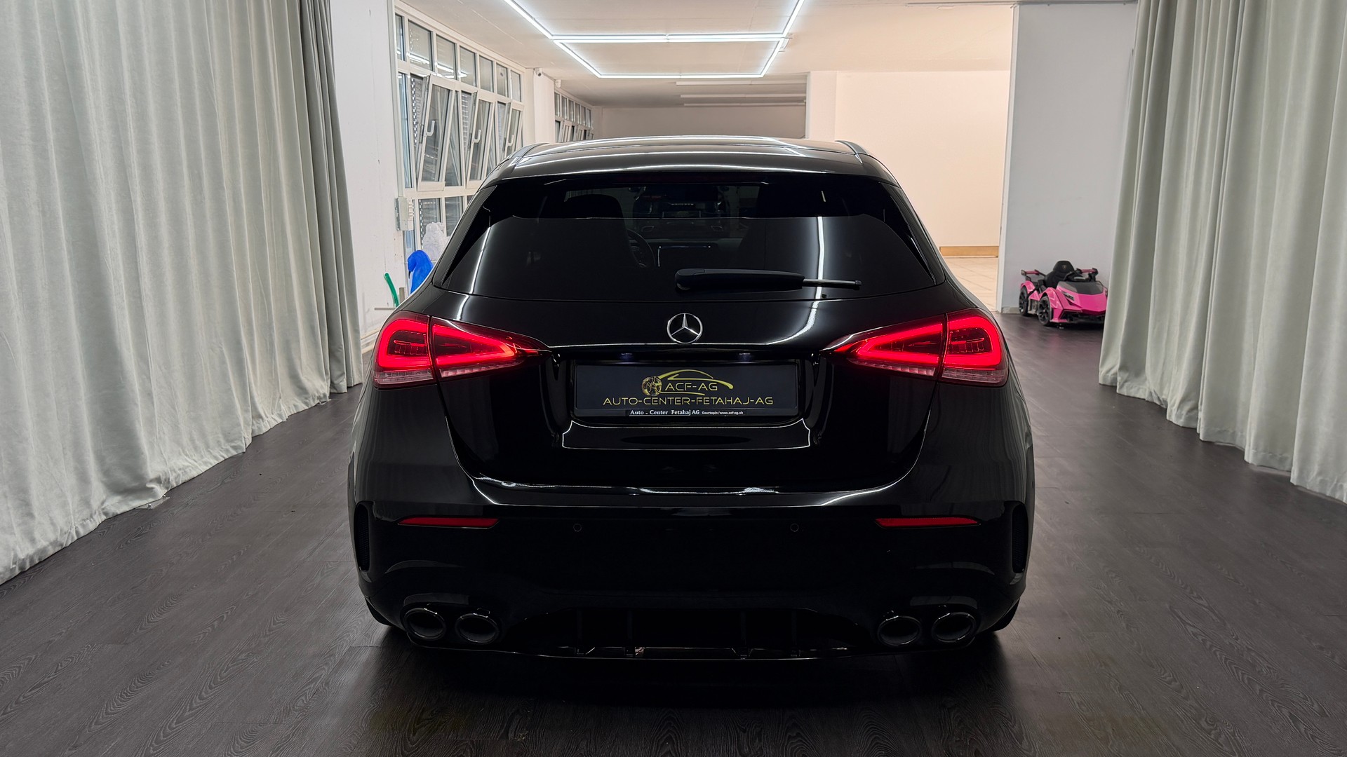 MERCEDES-BENZ A 250 AMG Line 7G-DCT-image-4