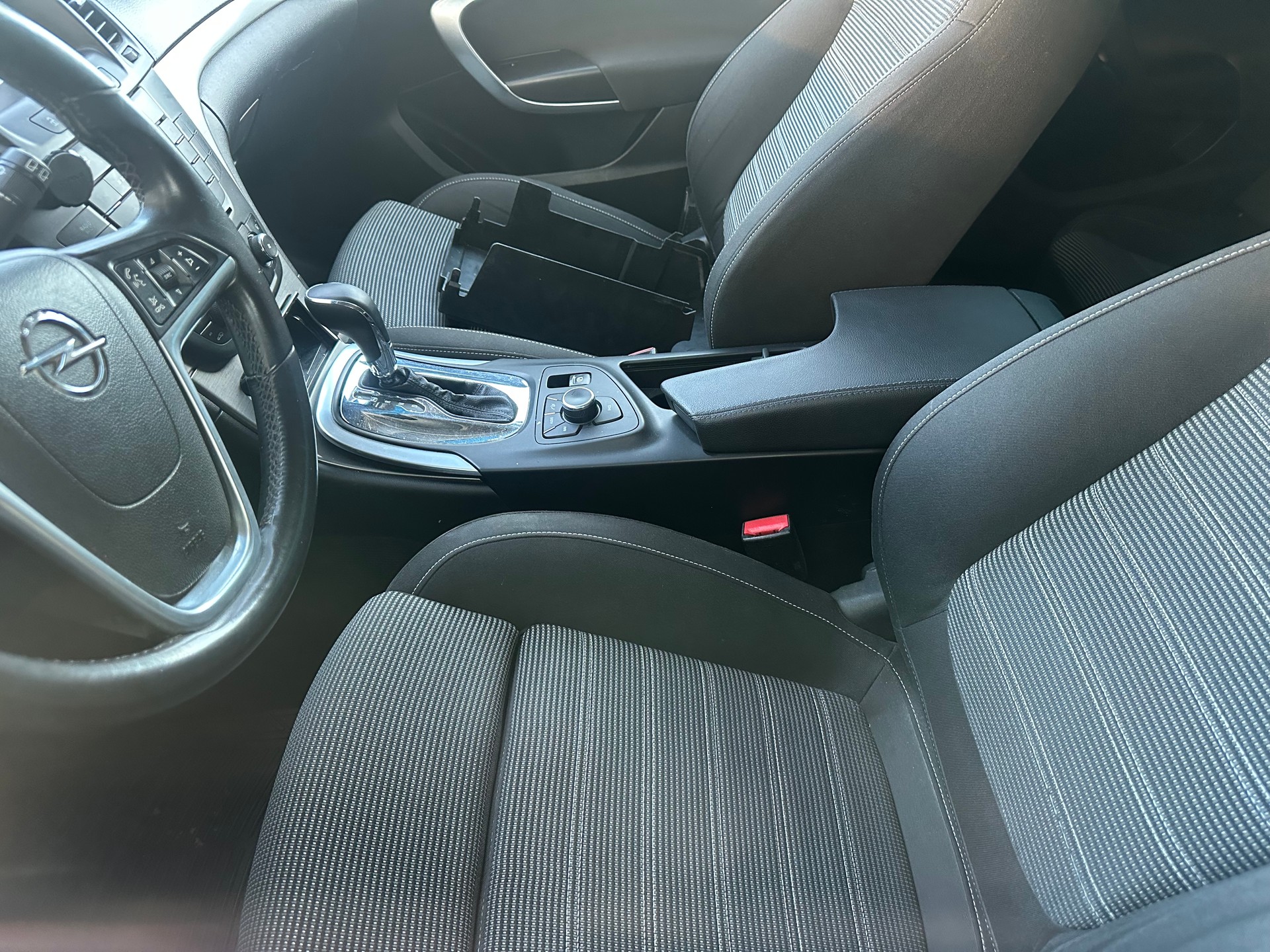 OPEL Insignia Sports Tourer 2.0 CDTI Cosmo Automatic-image-11