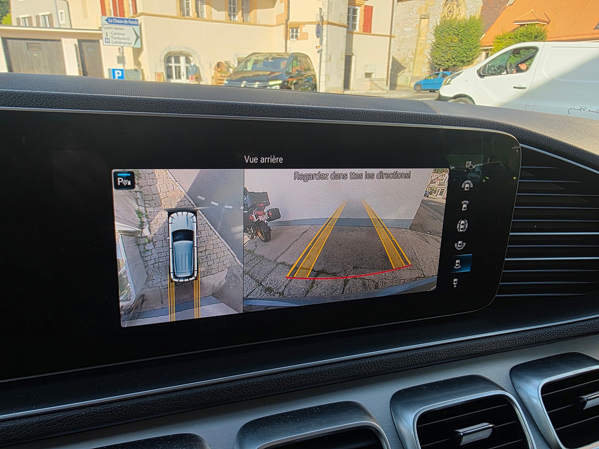MERCEDES-BENZ GLE 300 d 4Matic AMG Line 9G-Tronic-image-7