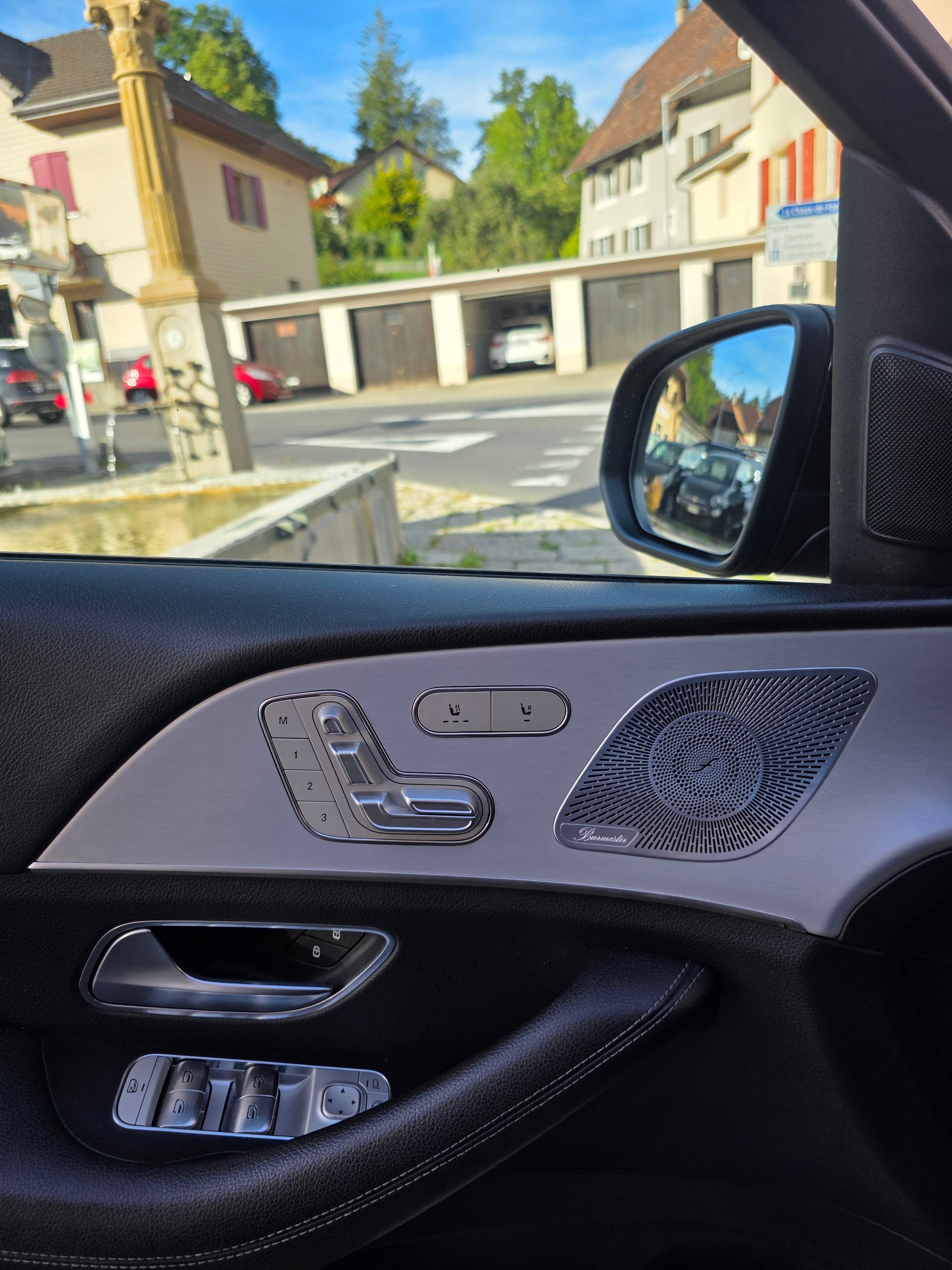 MERCEDES-BENZ GLE 300 d 4Matic AMG Line 9G-Tronic-image-9