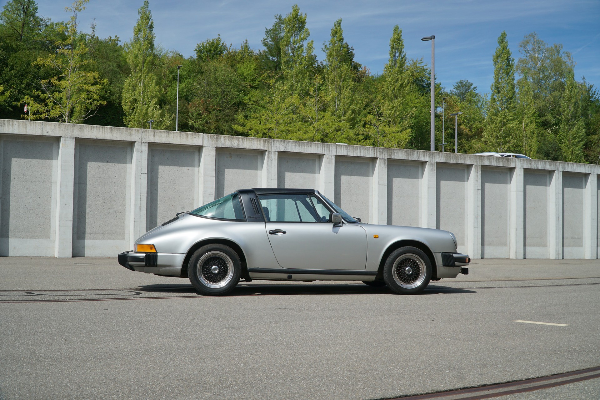 PORSCHE 911 SC Targa-image-3