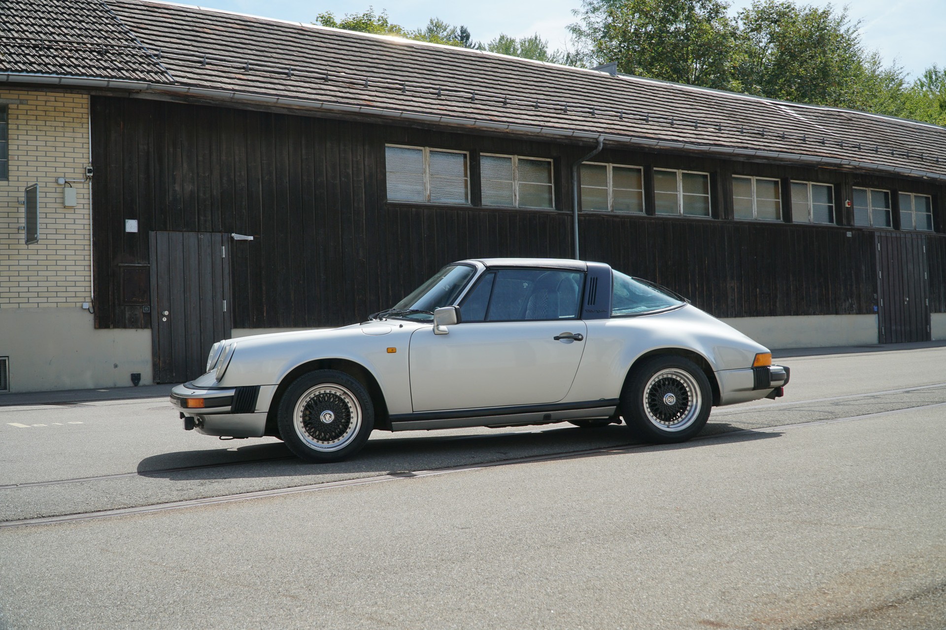 PORSCHE 911 SC Targa-image-7