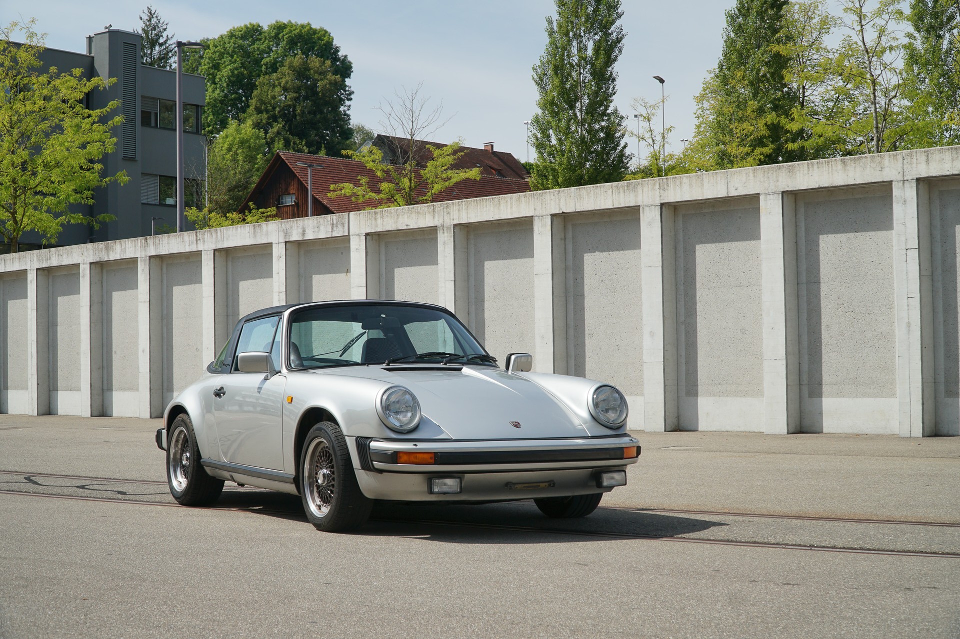 PORSCHE 911 SC Targa-image-2