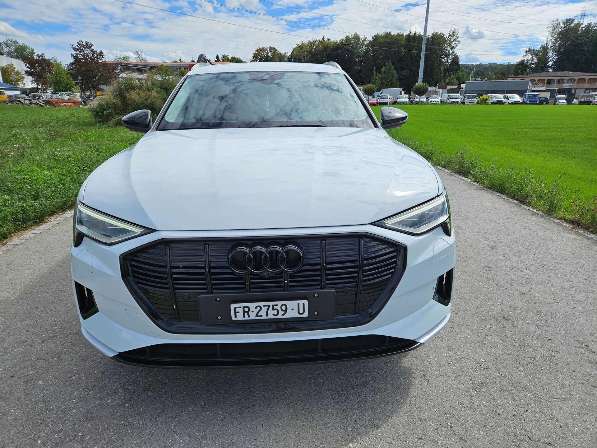 AUDI e-tron 55 quattro-image-2