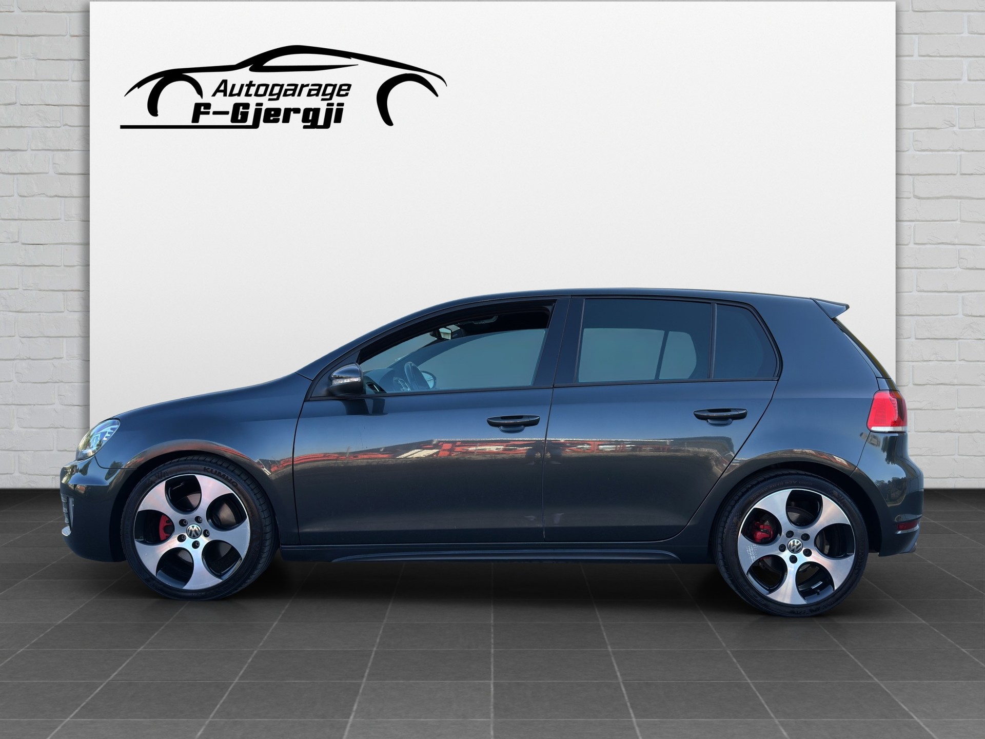 VW Golf 2.0 TSI GTI-image-4