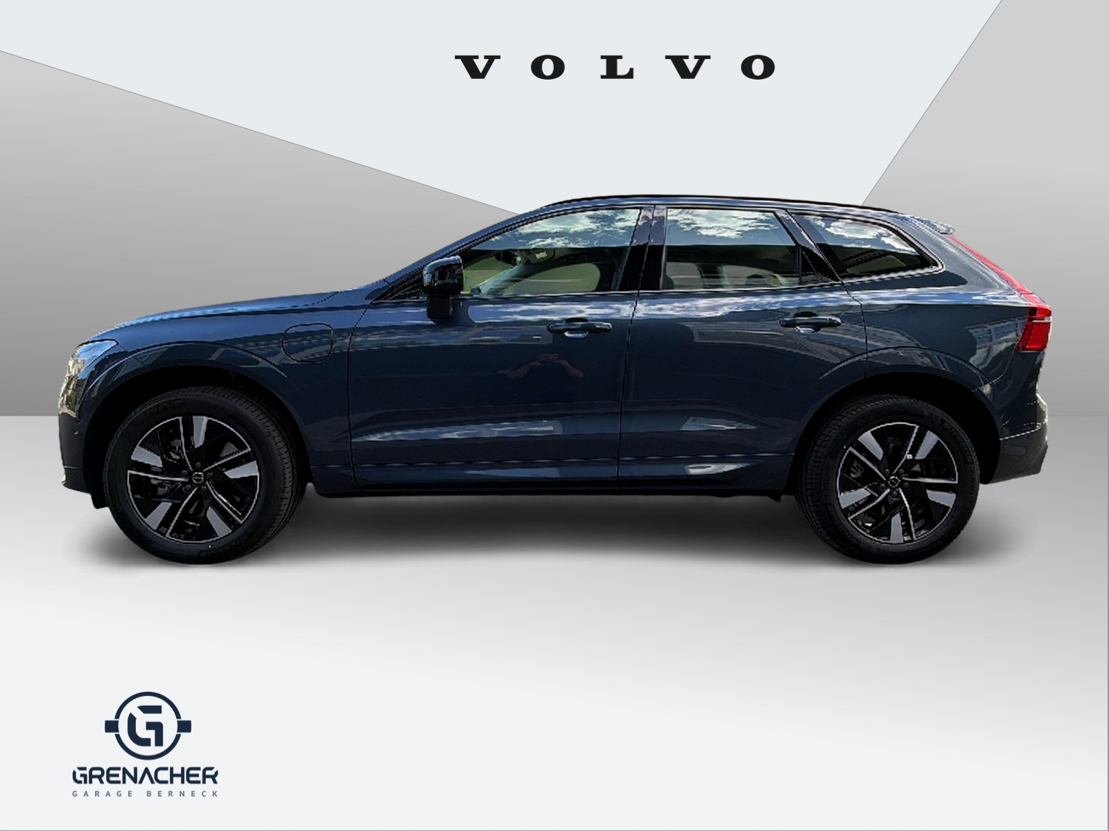 VOLVO XC60 2.0 T6 TE Plus Dark eAWD-image-2
