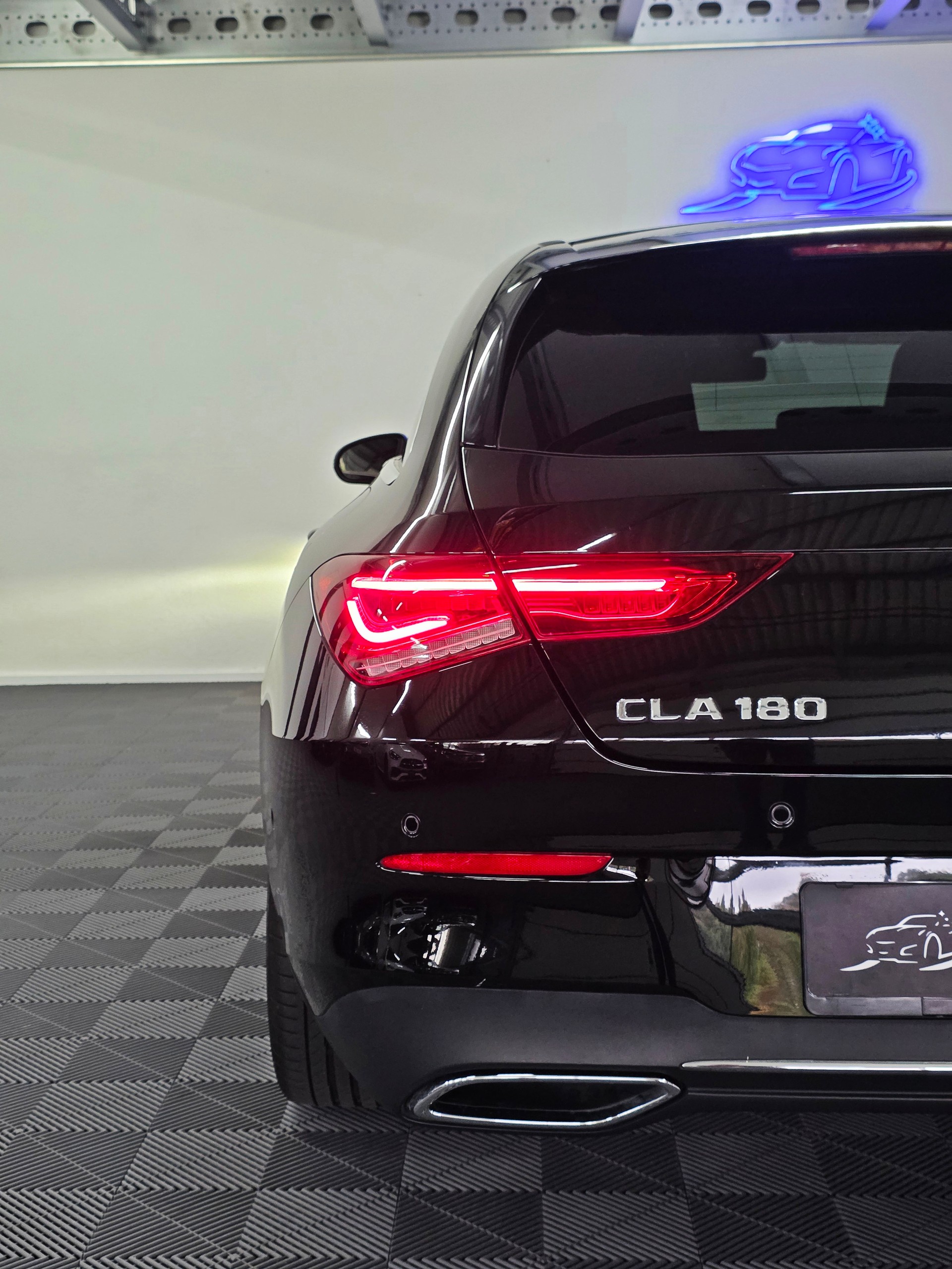 MERCEDES-BENZ CLA Shooting Brake 180 7G-DCT Progressive-image-7