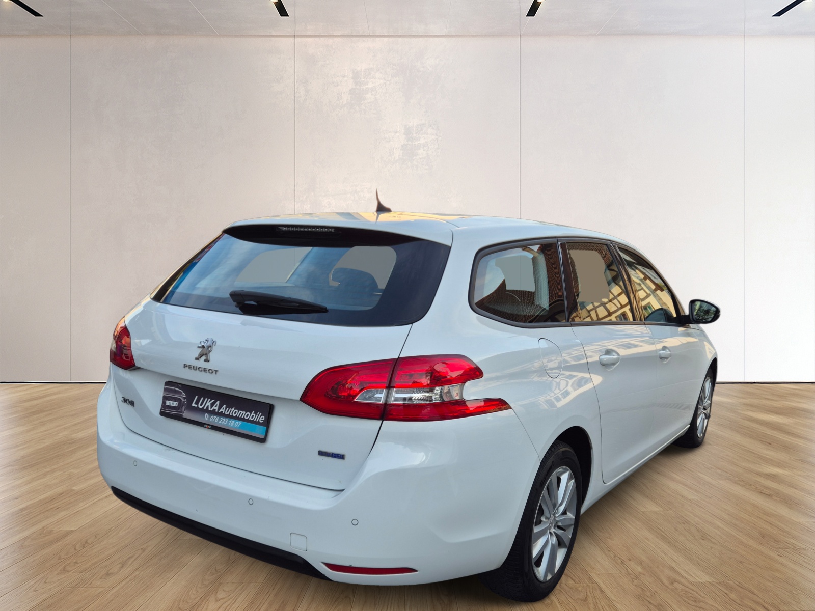 PEUGEOT 308 SW 1.6BluHDI Style Automatic-showroom-element-3