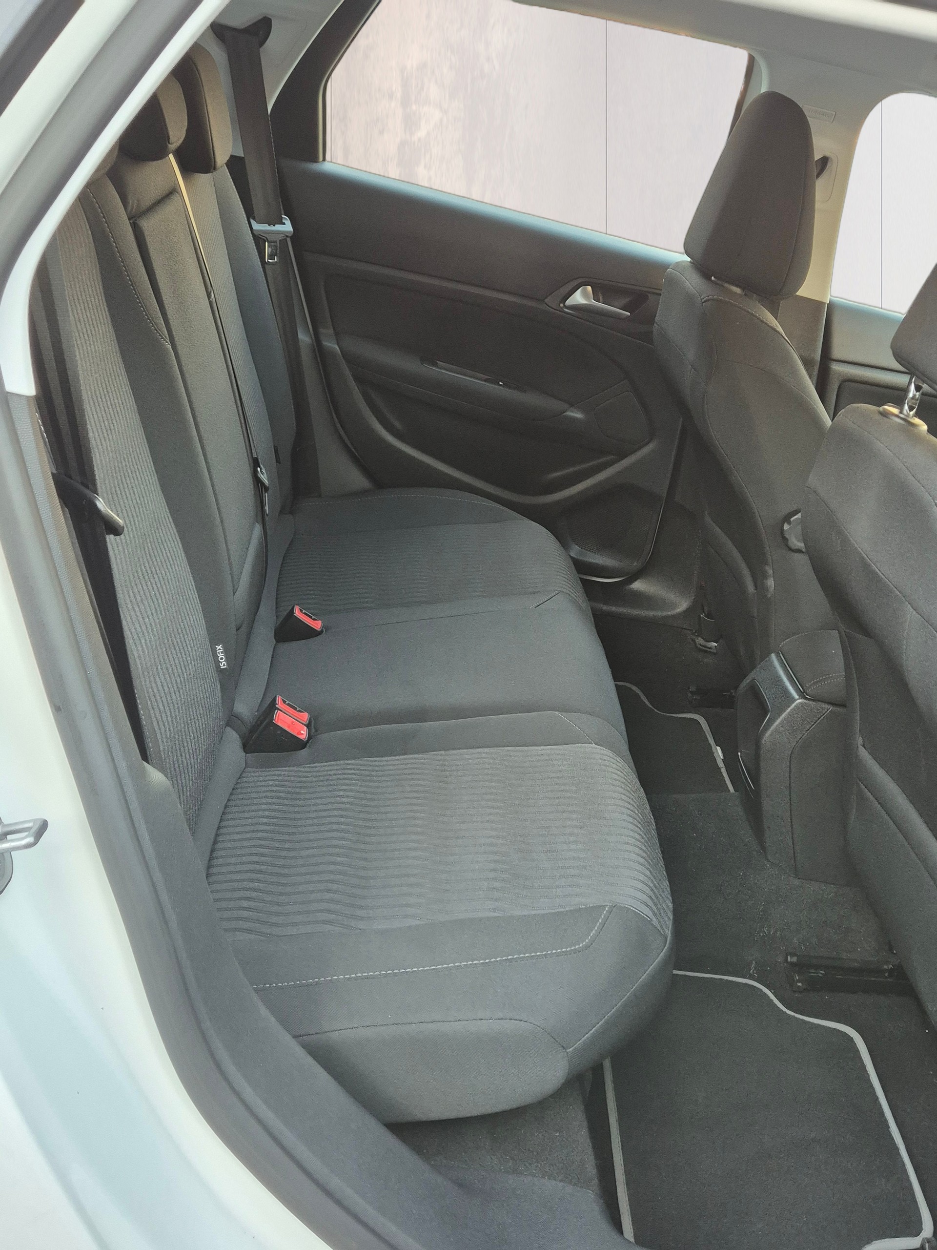 PEUGEOT 308 SW 1.6BluHDI Style Automatic-image-7
