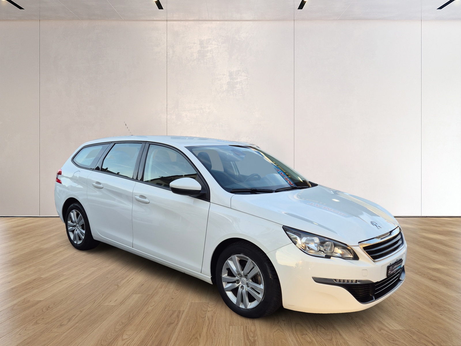 PEUGEOT 308 SW 1.6BluHDI Style Automatic-image-5