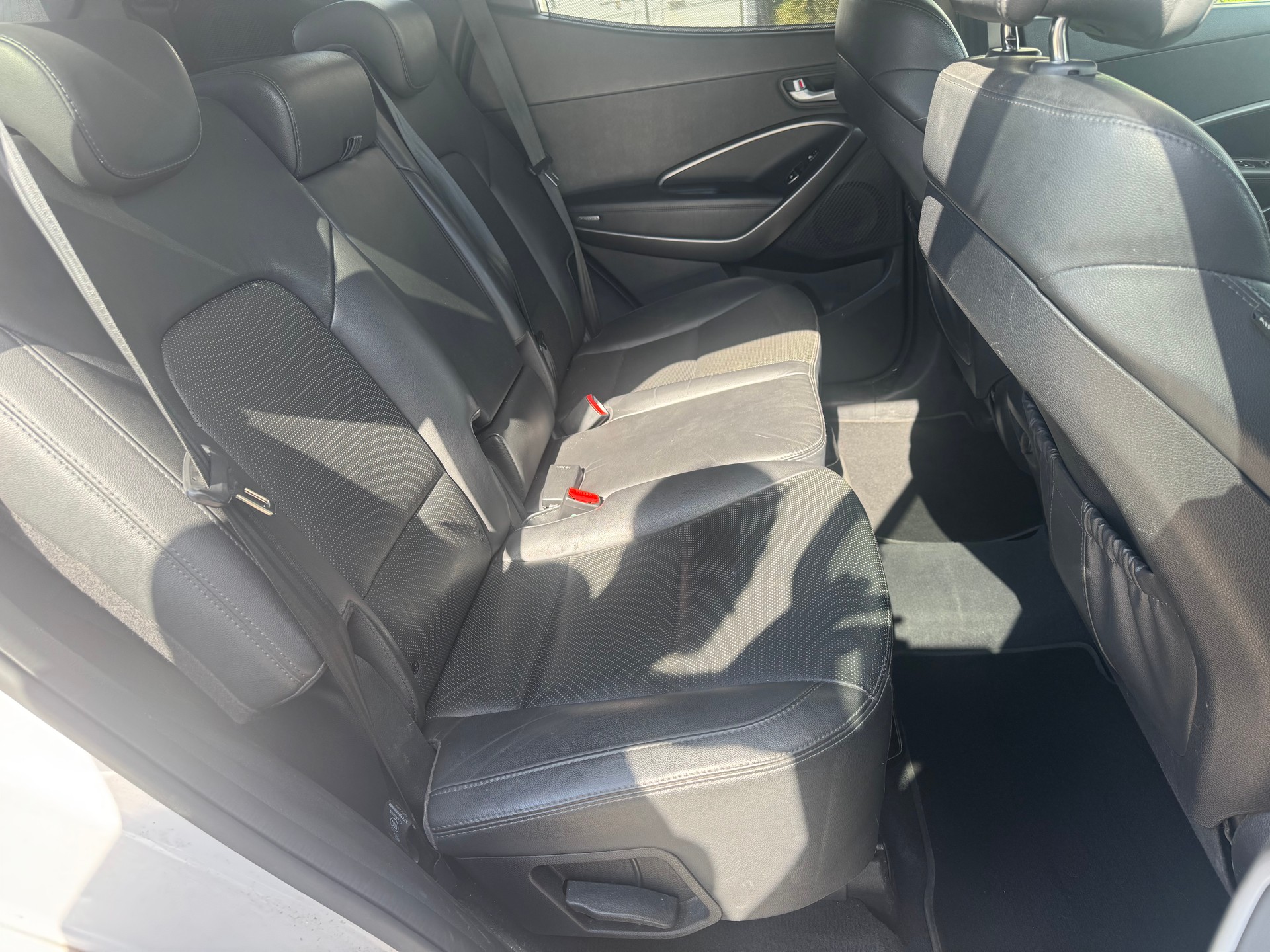 HYUNDAI Santa Fe 2.2 CRDI Premium 4WD Automatic-image-7