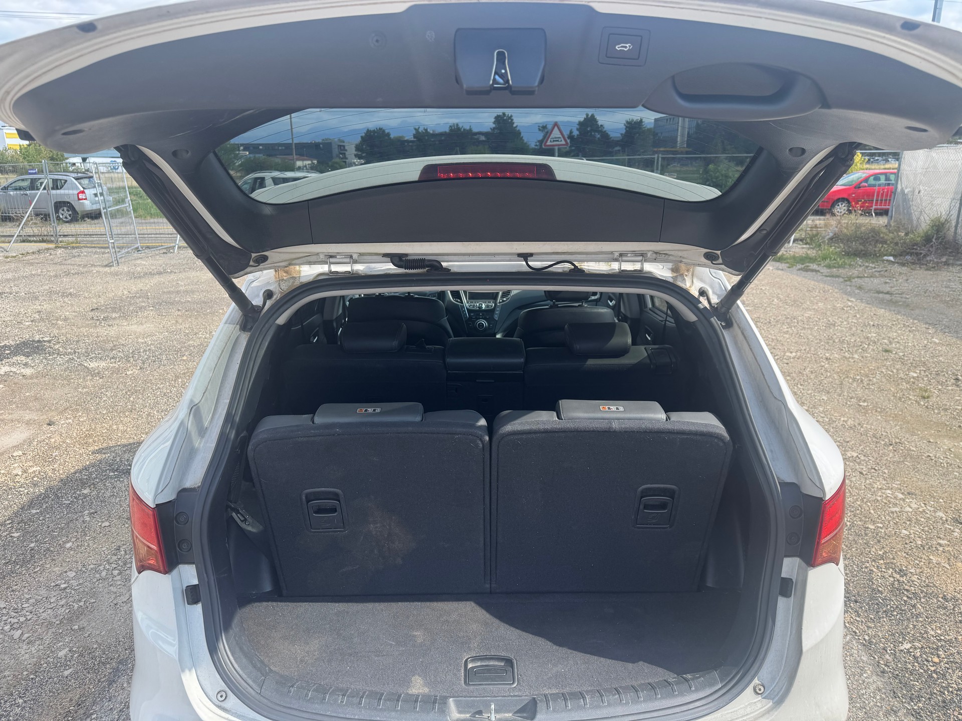 HYUNDAI Santa Fe 2.2 CRDI Premium 4WD Automatic-image-6