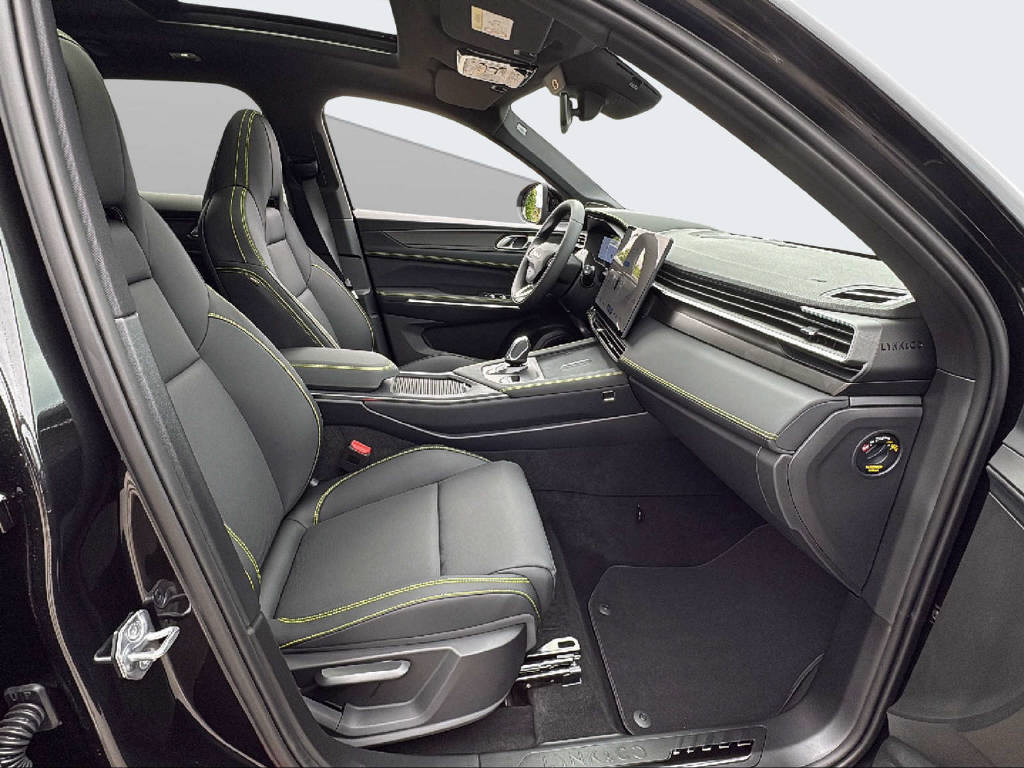 LYNK & CO 01 1.5 PHEV More-image-10
