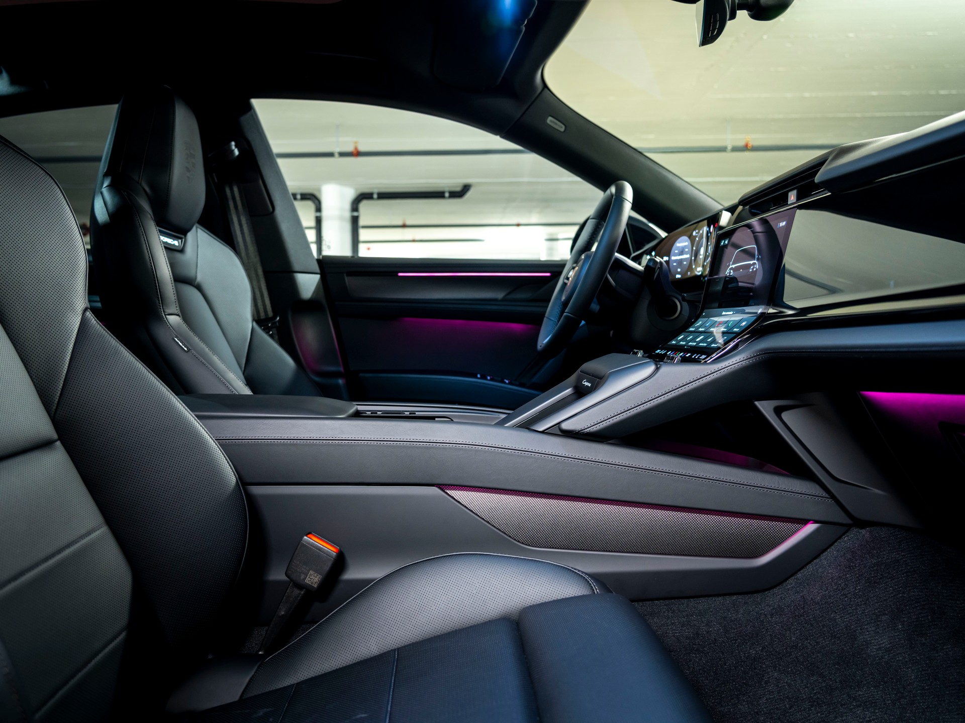 PORSCHE Cayenne Coupe S Electric 113 kWh-image-13