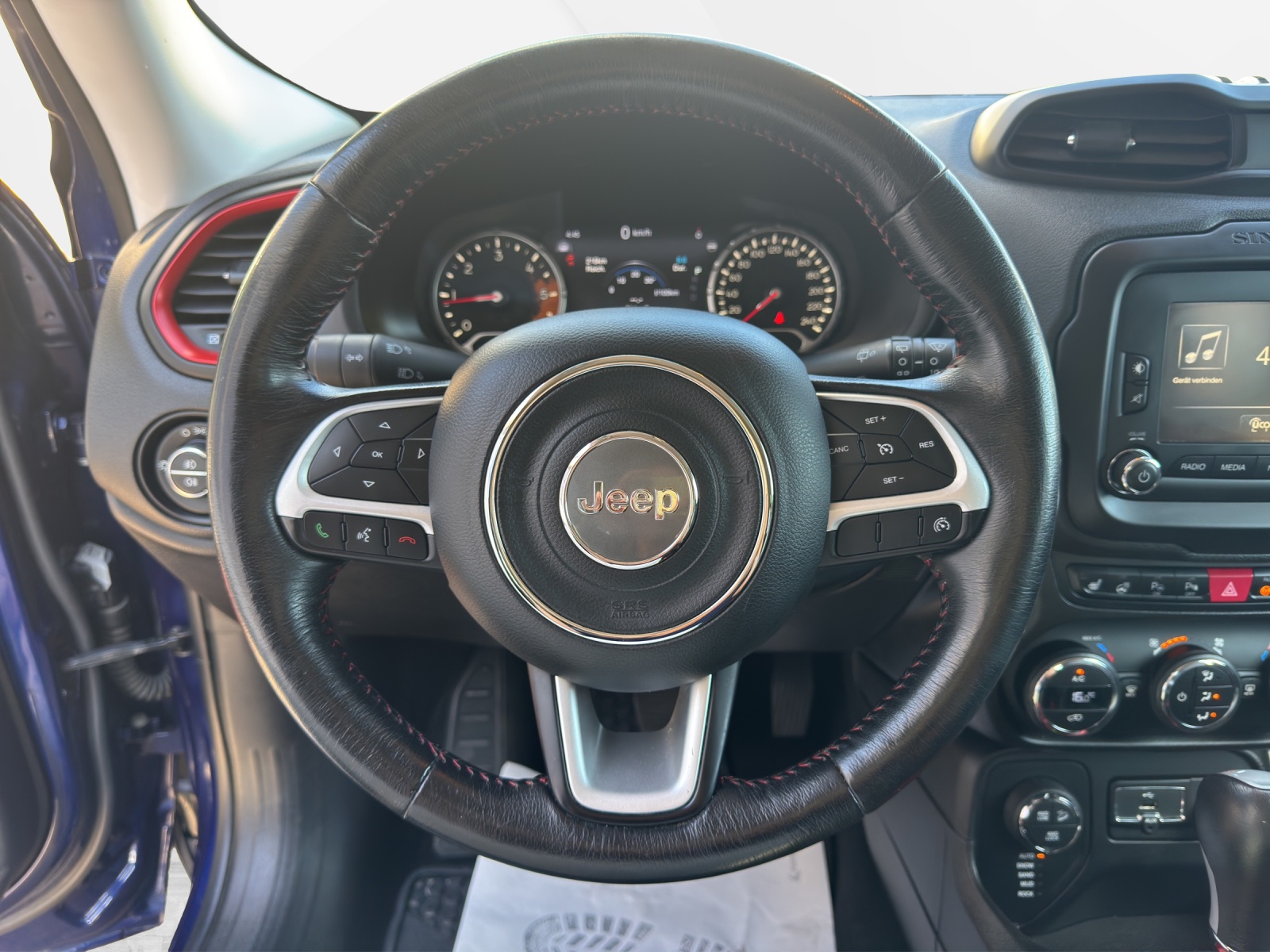 JEEP Renegade 2.0 CRD Trailhawk AWD + Low Range 9ATX-image-9