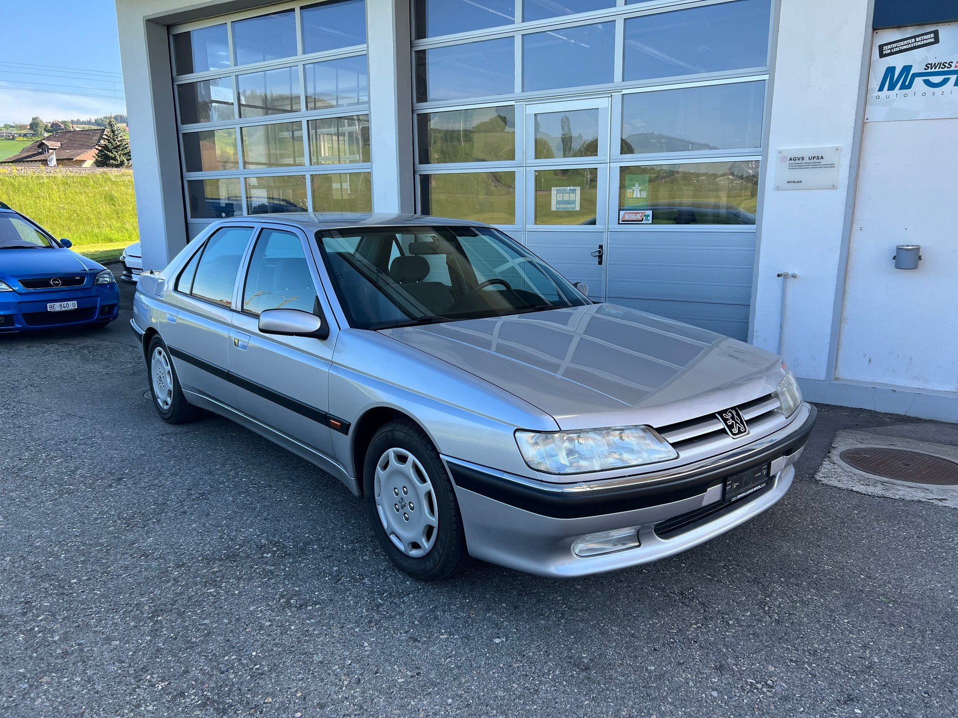 PEUGEOT 605 2.0 SRI-image-1