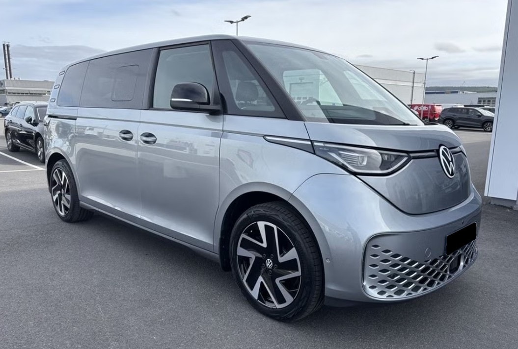 VW ID.Buzz LWB Pro 4 Motion - 7 Sitzer-image-1