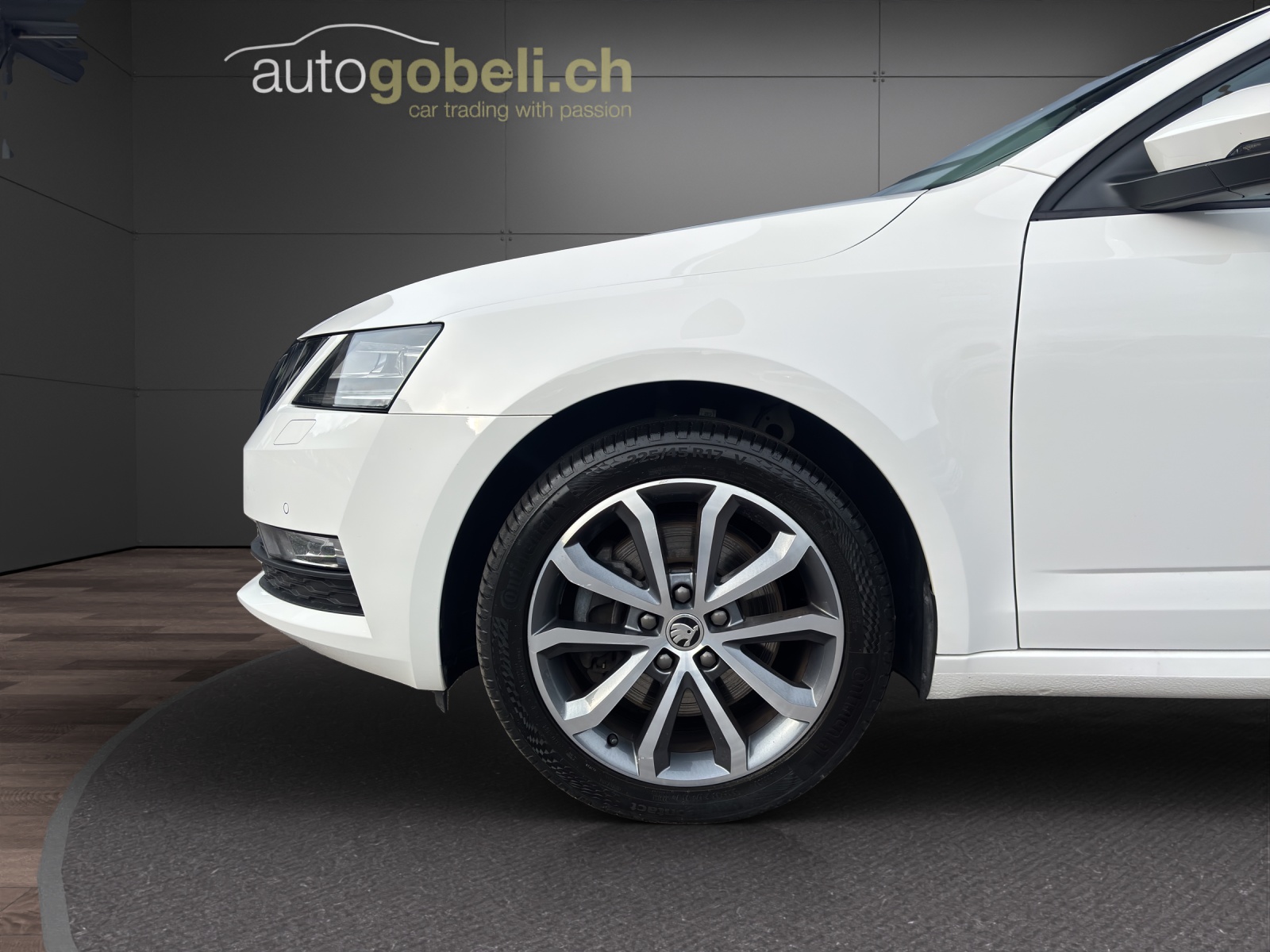 SKODA Octavia Combi 2.0 TSI Soleil 4x4 DSG-image-13