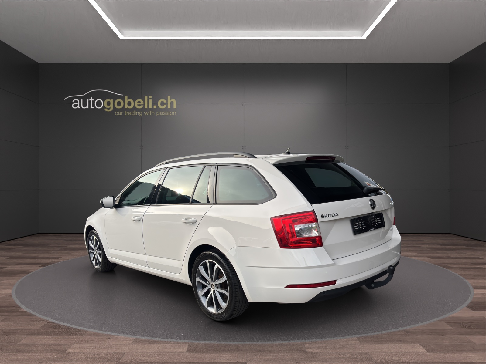 SKODA Octavia Combi 2.0 TSI Soleil 4x4 DSG-image-1