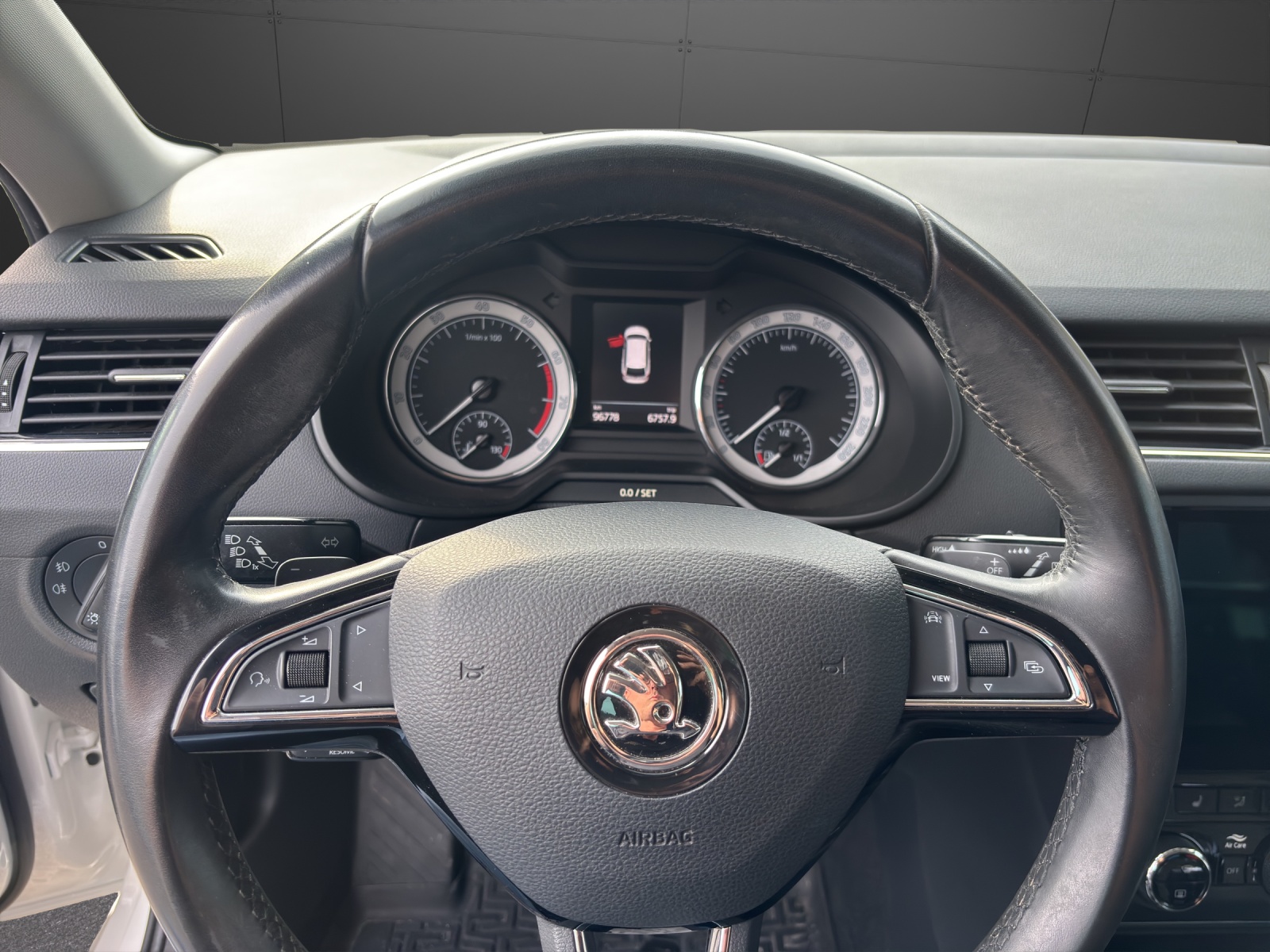 SKODA Octavia Combi 2.0 TSI Soleil 4x4 DSG-image-5