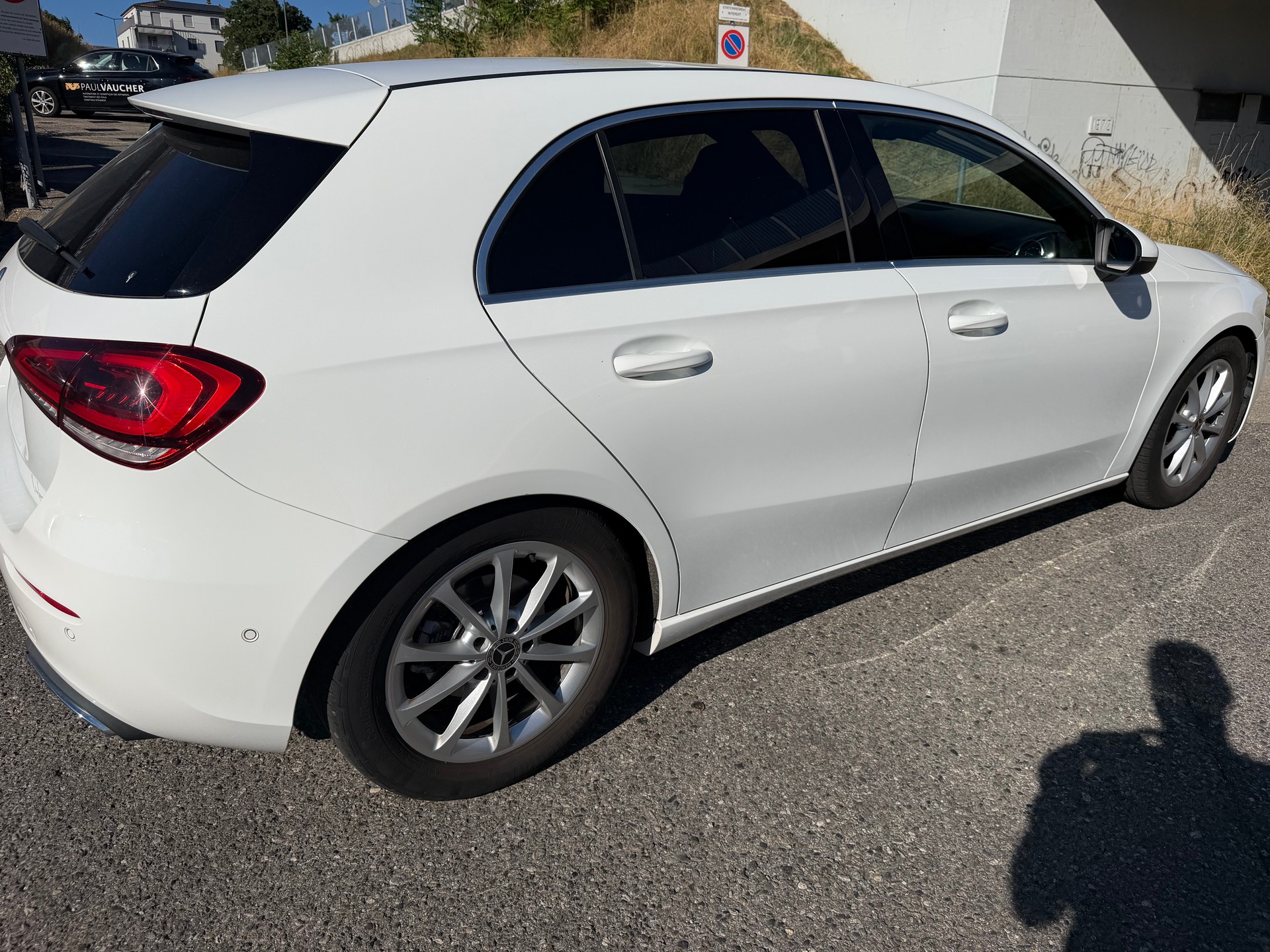 MERCEDES-BENZ A 180 d-image-2