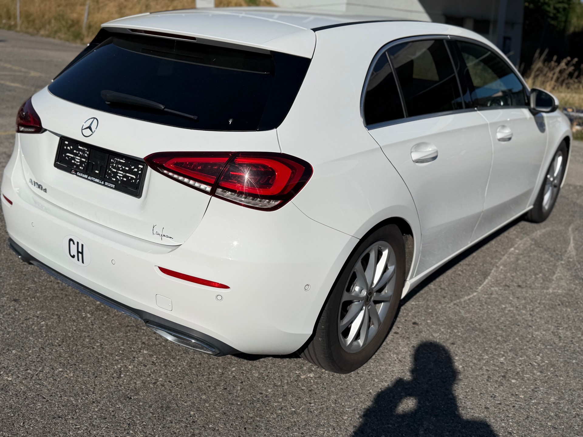 MERCEDES-BENZ A 180 d-image-14