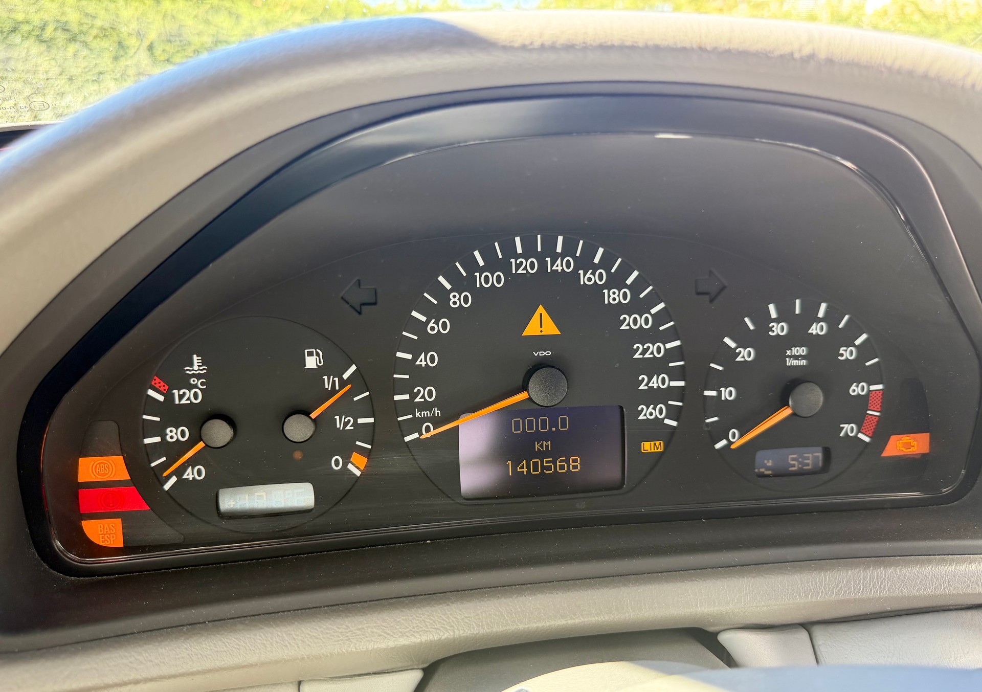 MERCEDES-BENZ CLK 320 V6 Elegance-image-16