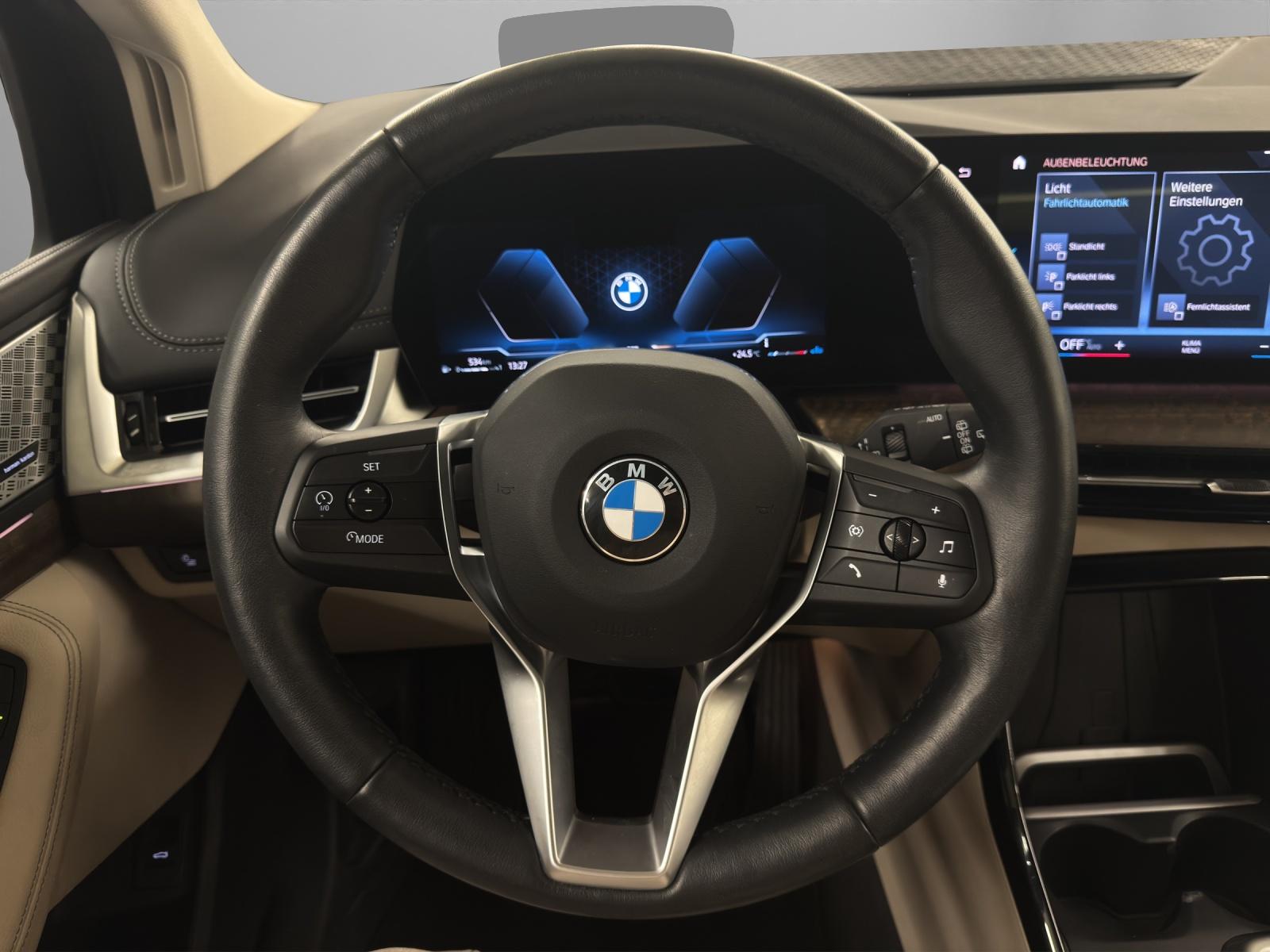 BMW Active Tourer 223i xDrive-image-15