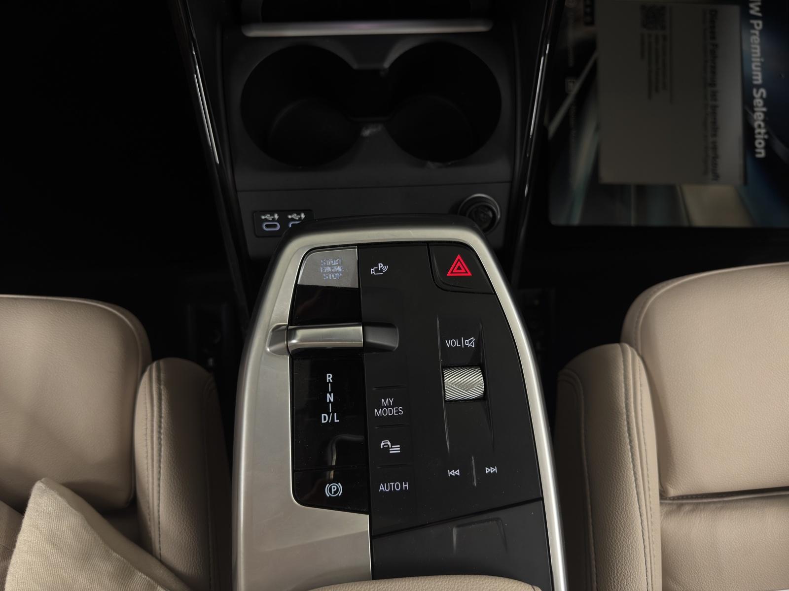 BMW Active Tourer 223i xDrive-image-19